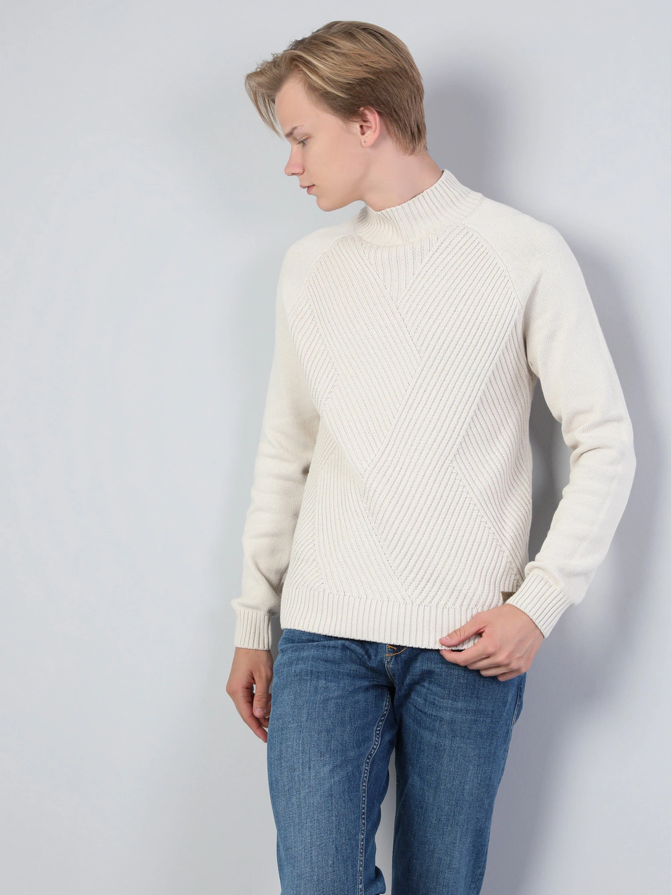 Светри та кардигани Colin’s модель CL1045367OFW Светри та кардигани Colin’s модель CL1045367OFW Фото