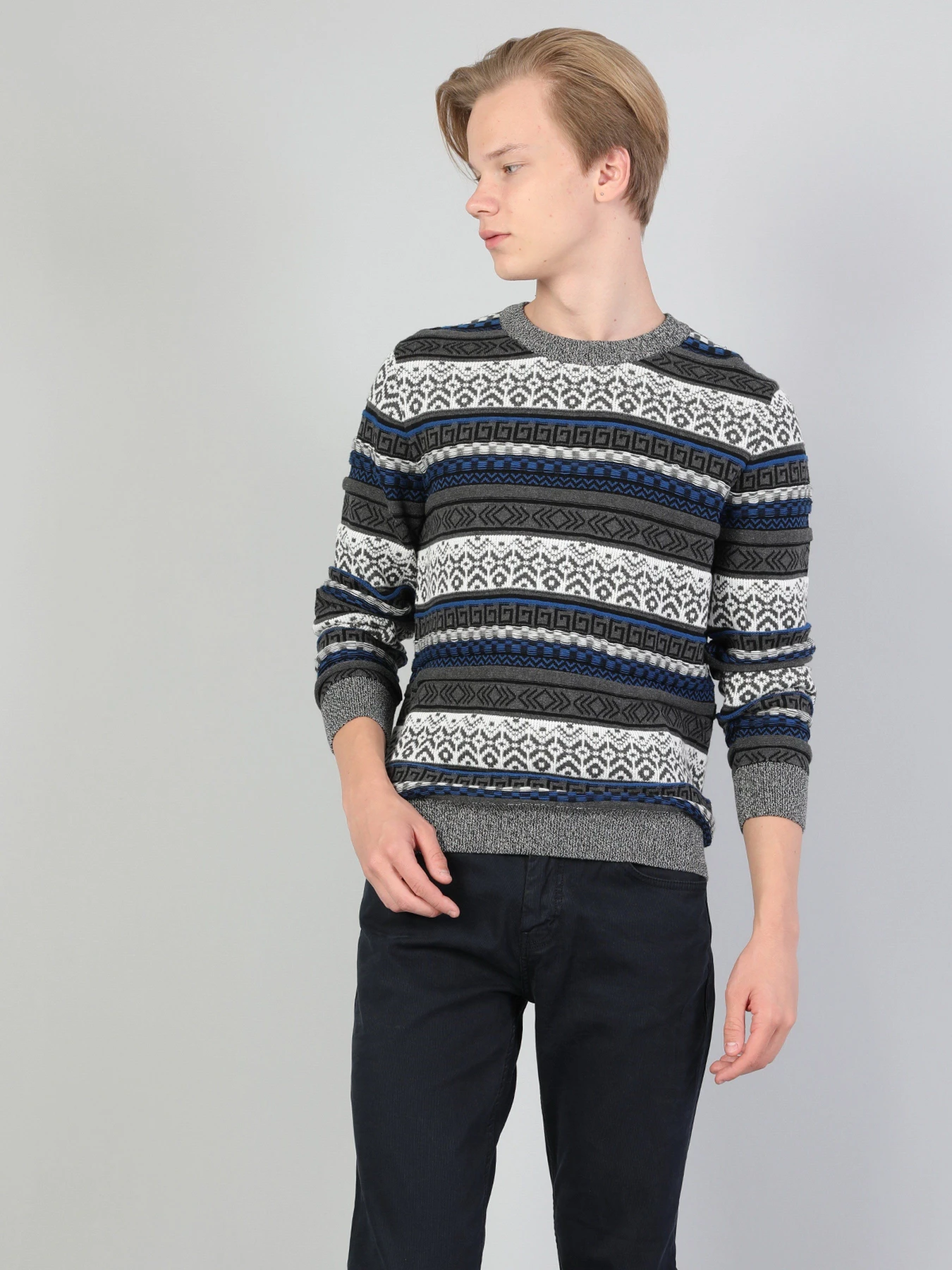Светри та кардигани Colin’s модель CL1045575ANT Светри та кардигани Colin’s модель CL1045575ANT Фото