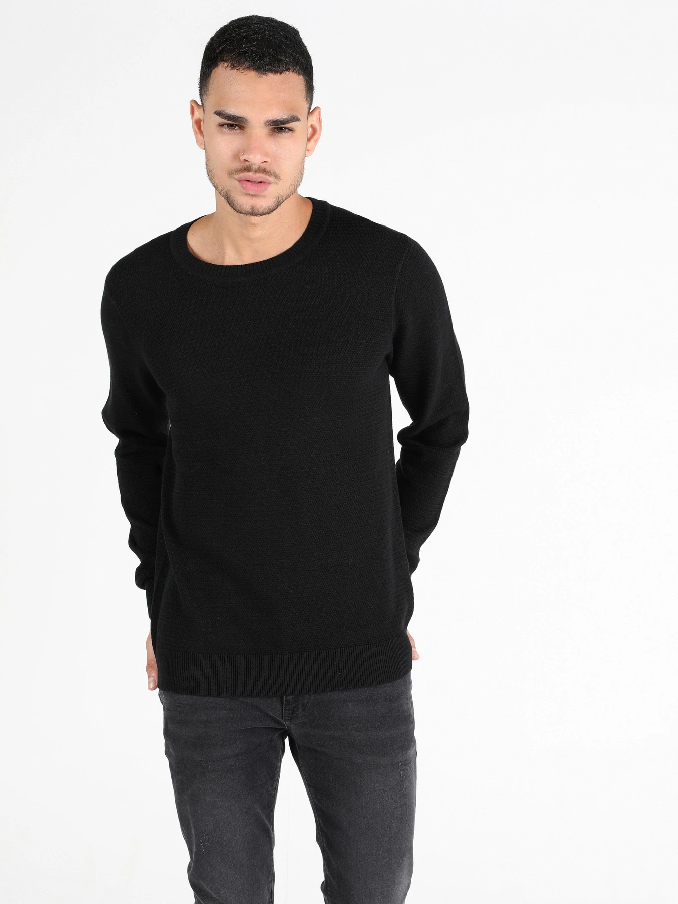 Светри та кардигани Colin’s модель CL1046786BLK Светри та кардигани Colin’s модель CL1046786BLK Фото