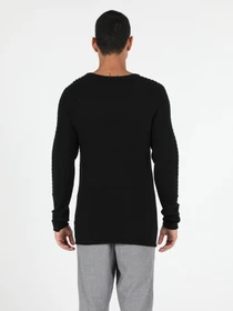 Свитры и кардиганы Colin’s модель CL1050729BLK Фото
