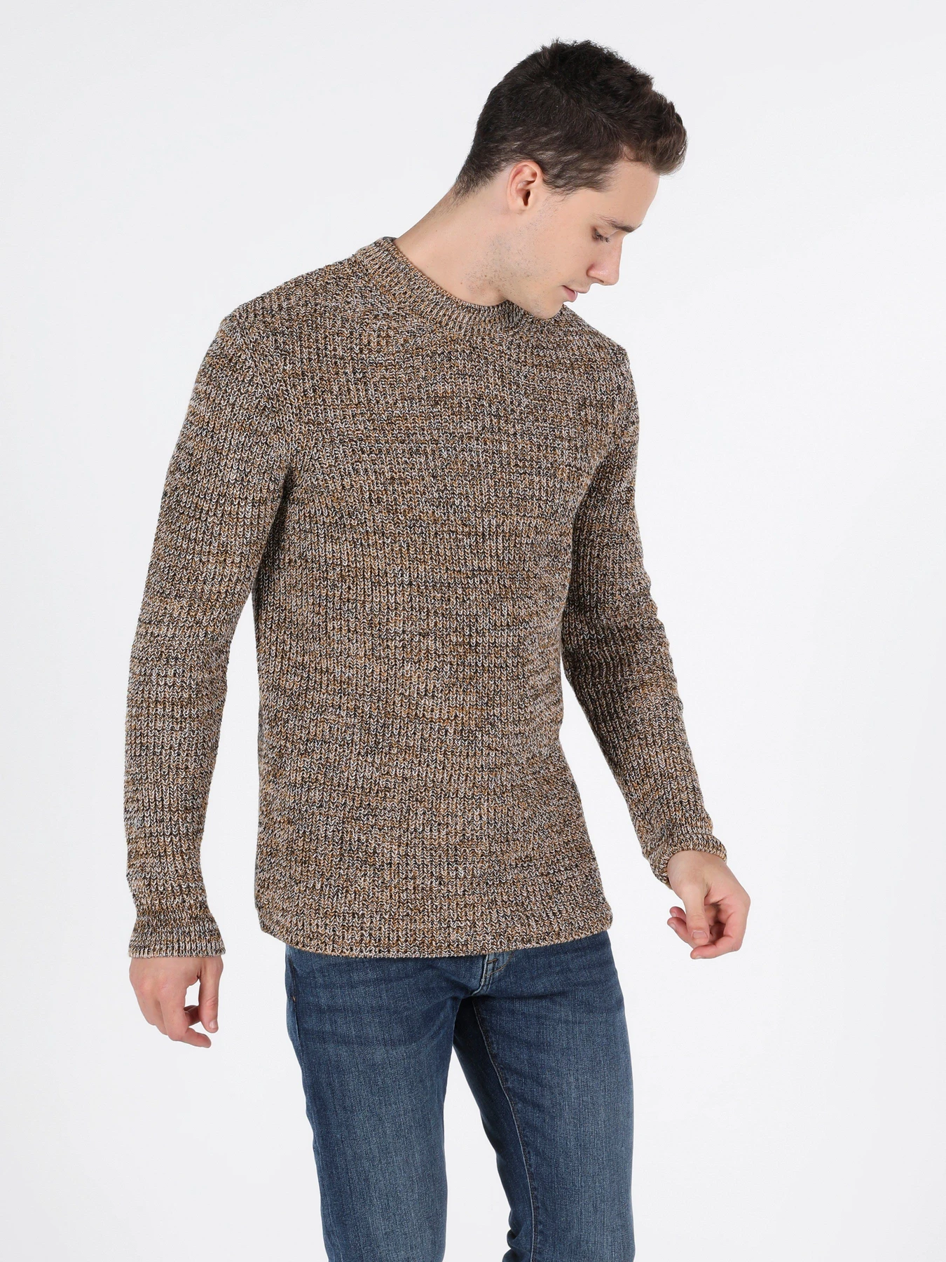 Свитры и кардиганы Colin’s модель CL1051590YLS Свитры и кардиганы Colin’s модель CL1051590YLS Фото