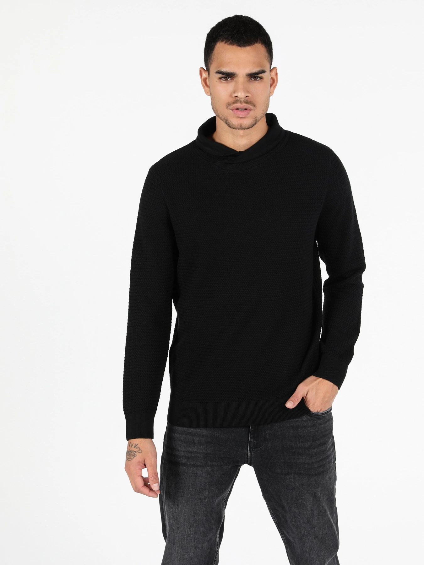 Свитры и кардиганы Colin’s модель CL1051638BLK Фото