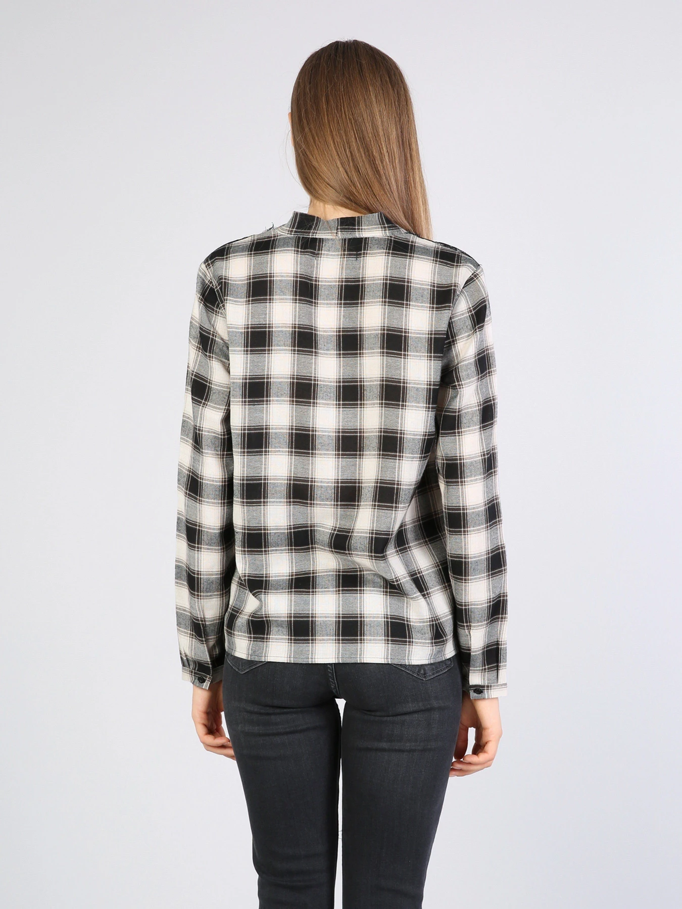 Сорочки Colin’s модель CL1036255BLK Сорочки Colin’s модель CL1036255BLK Фото