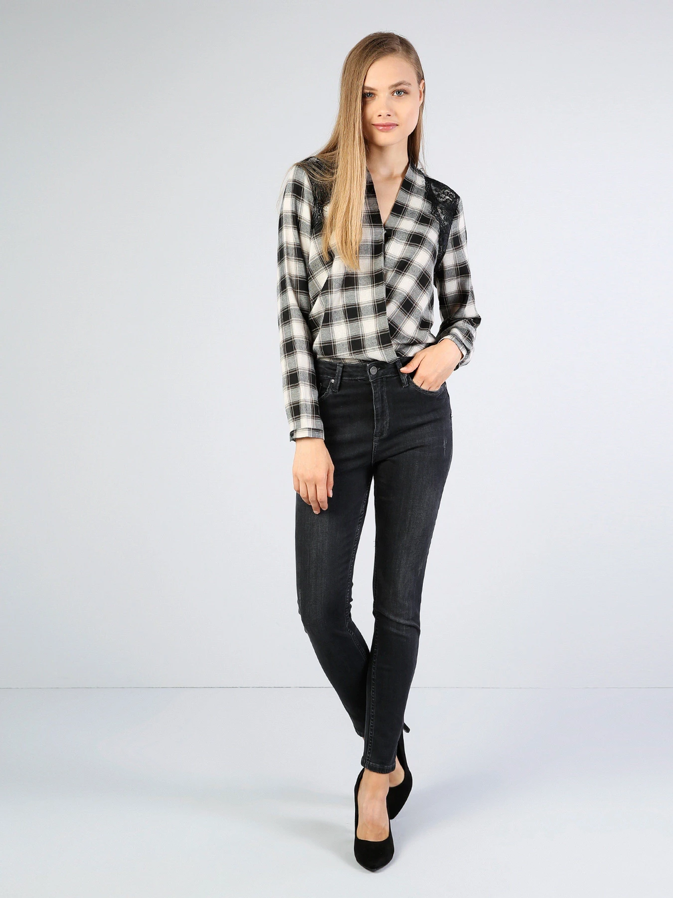 Сорочки Colin’s модель CL1036255BLK Сорочки Colin’s модель CL1036255BLK Фото