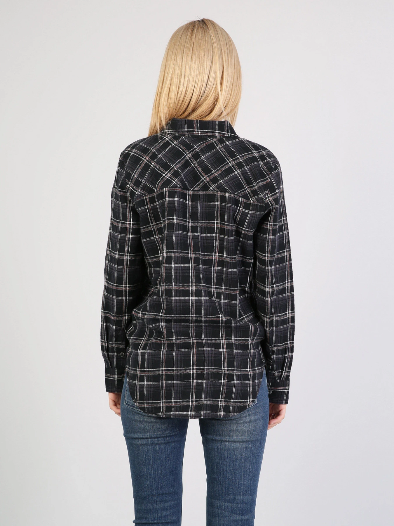 Рубашки Colin’s модель CL1036268BLK Рубашки Colin’s модель CL1036268BLK Фото
