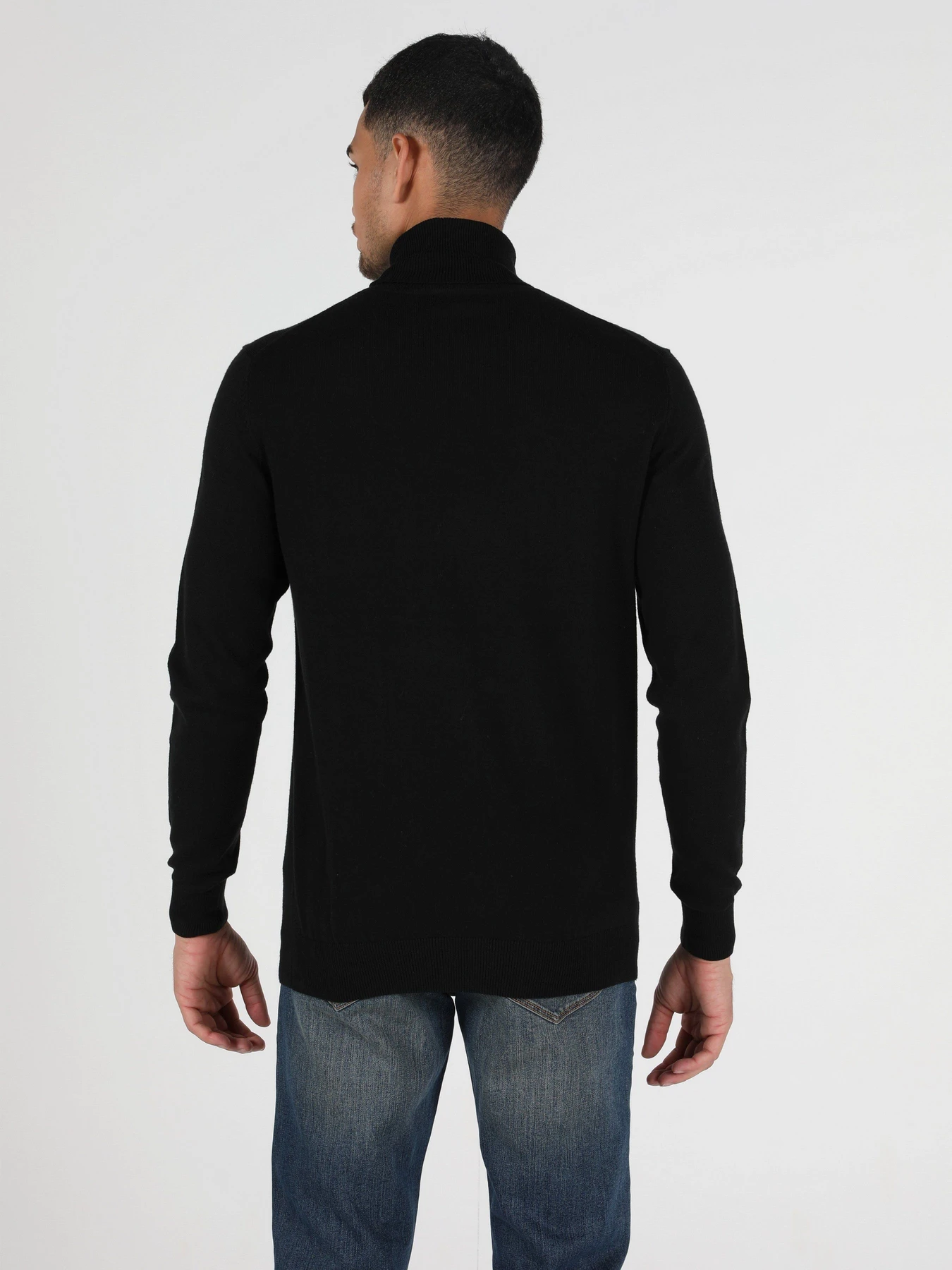Свитры и кардиганы Colin’s модель CL1023624BLK Фото