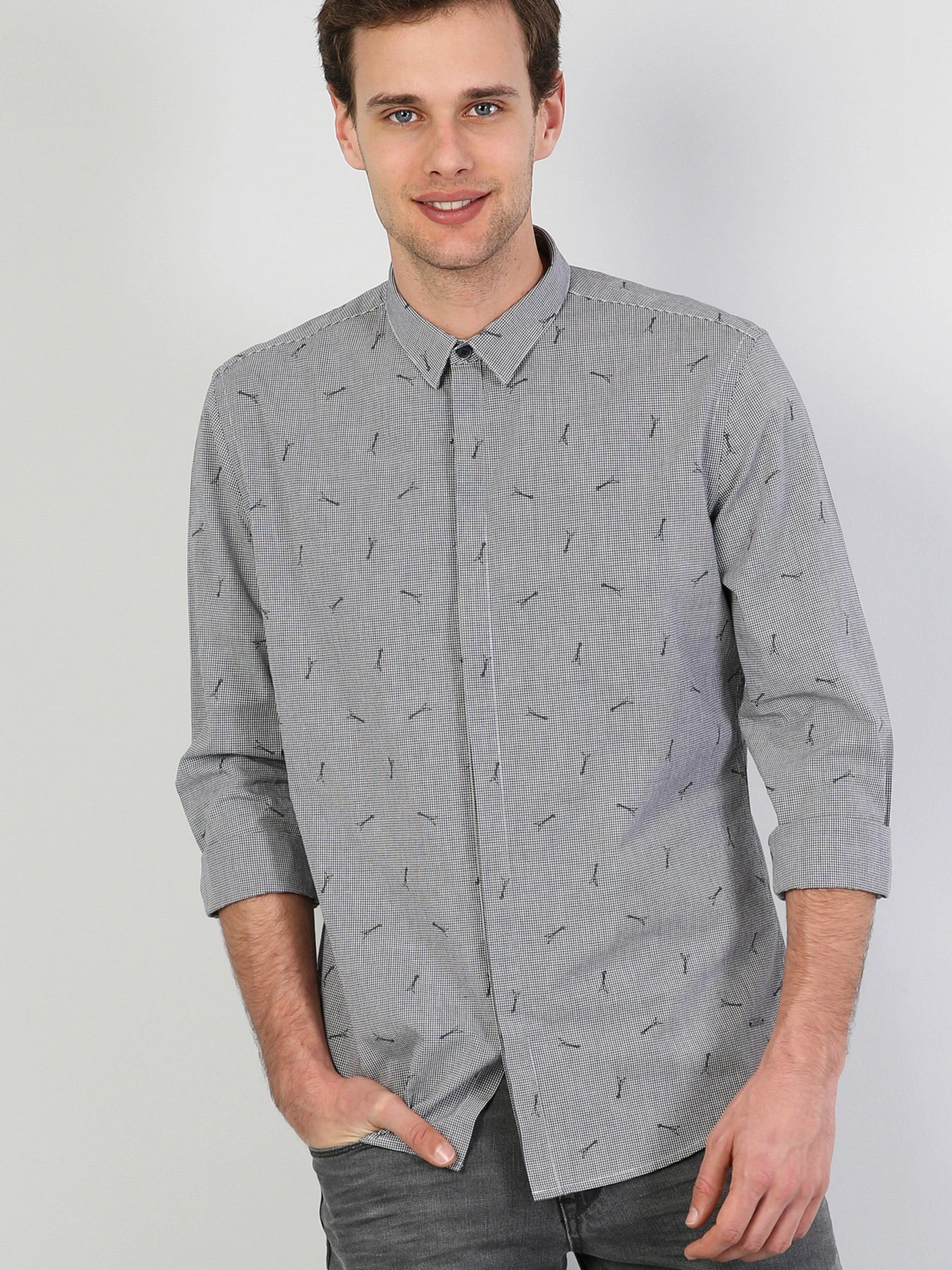 Рубашки Colin’s модель CL1041897BLK Рубашки Colin’s модель CL1041897BLK Фото