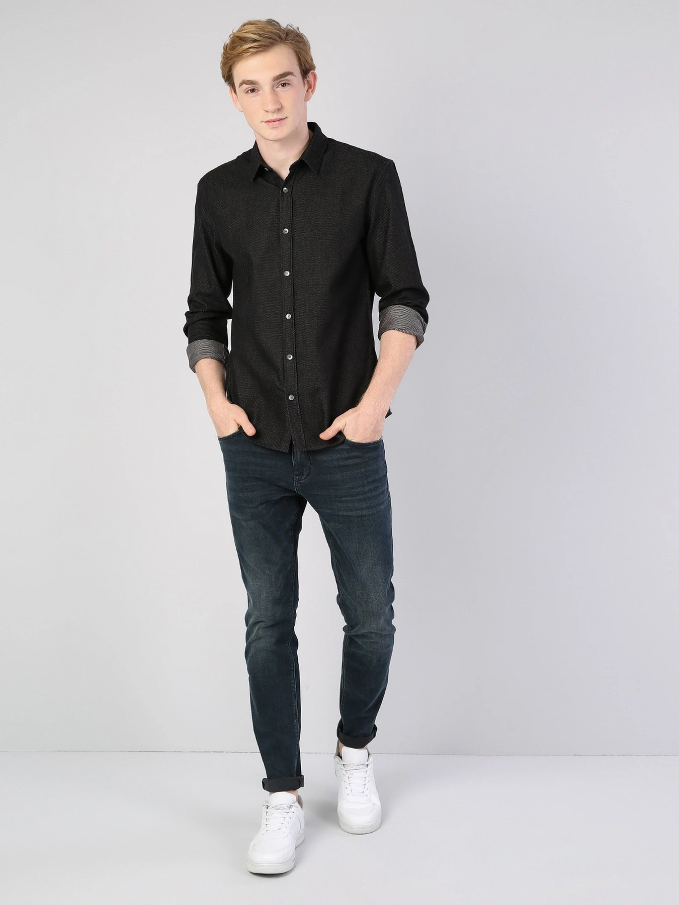 Рубашки Colin’s модель CL1041985BLK Рубашки Colin’s модель CL1041985BLK Фото