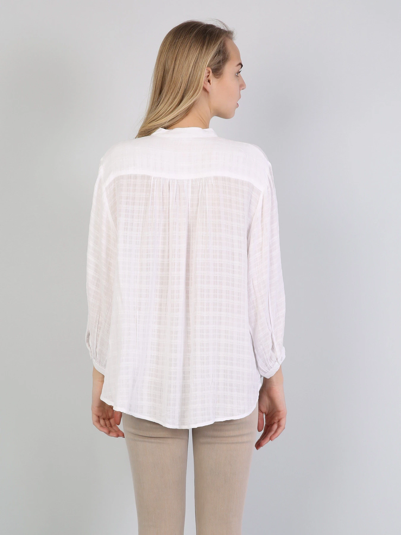 Сорочки Colin’s модель CL1042337WHT Сорочки Colin’s модель CL1042337WHT Фото