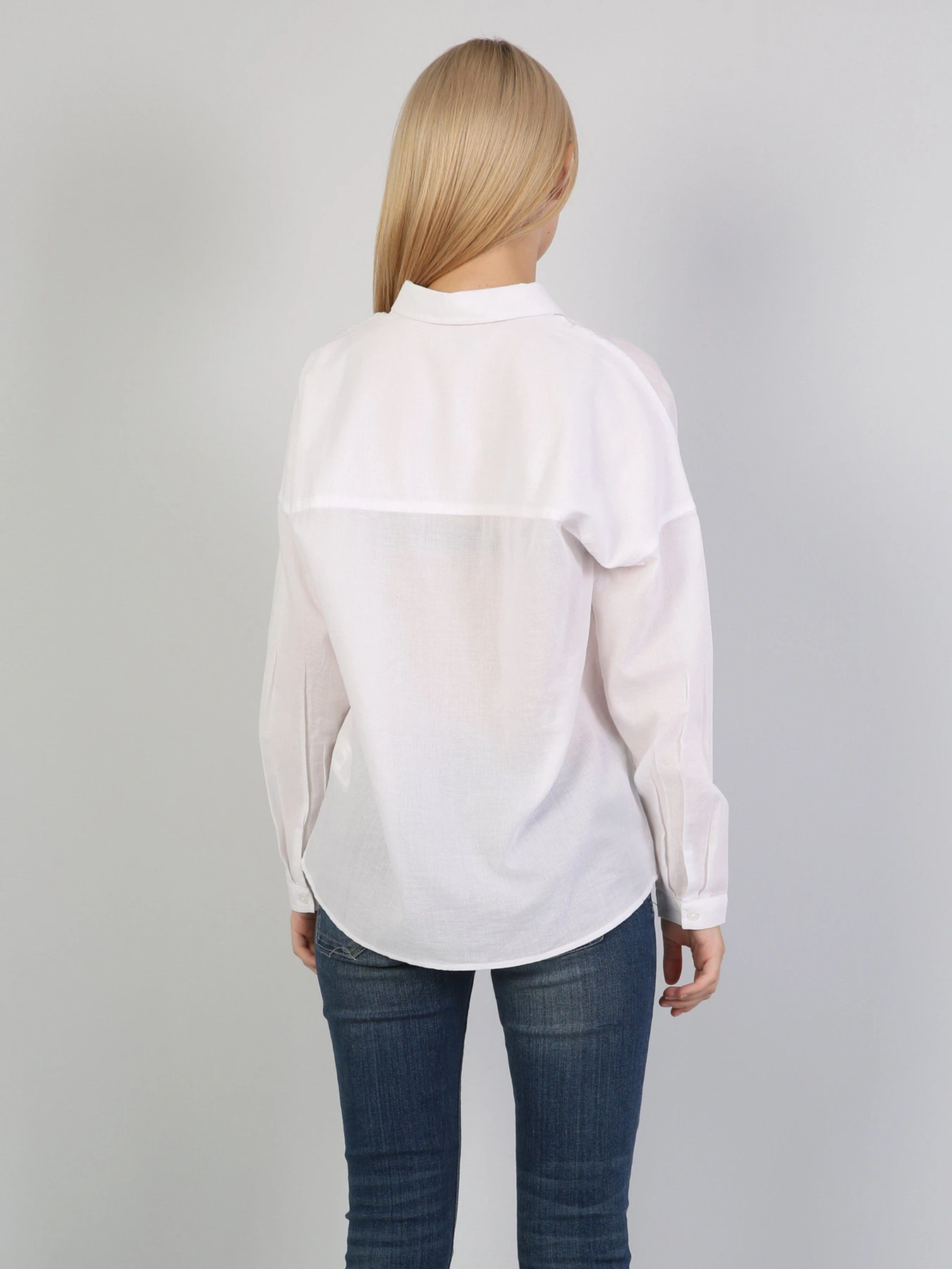 Сорочки Colin’s модель CL1042542WHT Сорочки Colin’s модель CL1042542WHT Фото