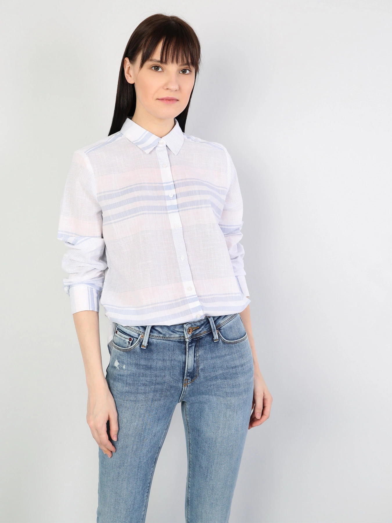 Сорочки Colin’s модель CL1043275WHT Сорочки Colin’s модель CL1043275WHT Фото