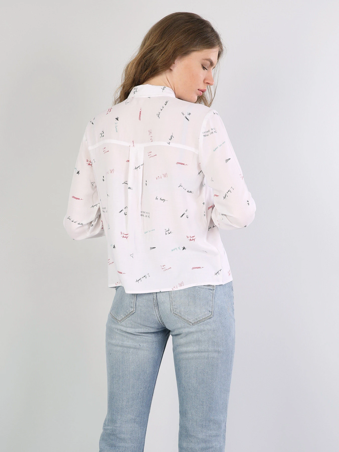 Сорочки Colin’s модель CL1043629WHT Сорочки Colin’s модель CL1043629WHT Фото