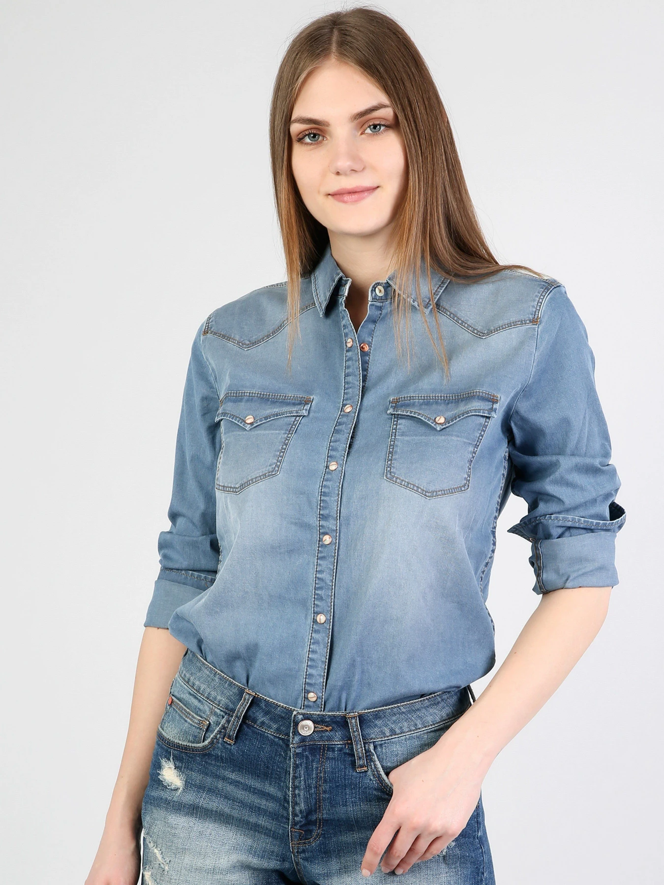 Рубашки Colin’s модель CL1043864DN00977 Рубашки Colin’s модель CL1043864DN00977 Фото