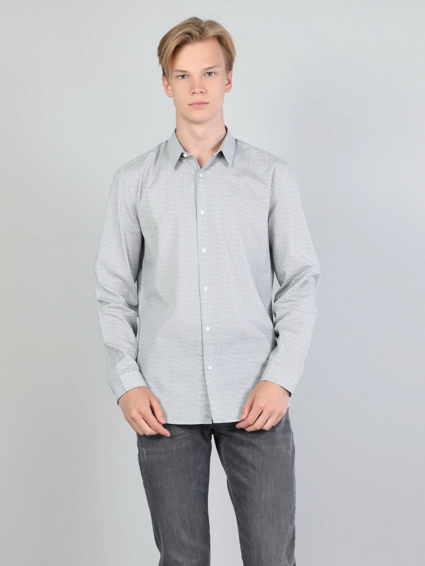 Рубашки Colin’s модель CL1044321WHT Рубашки Colin’s модель CL1044321WHT Фото