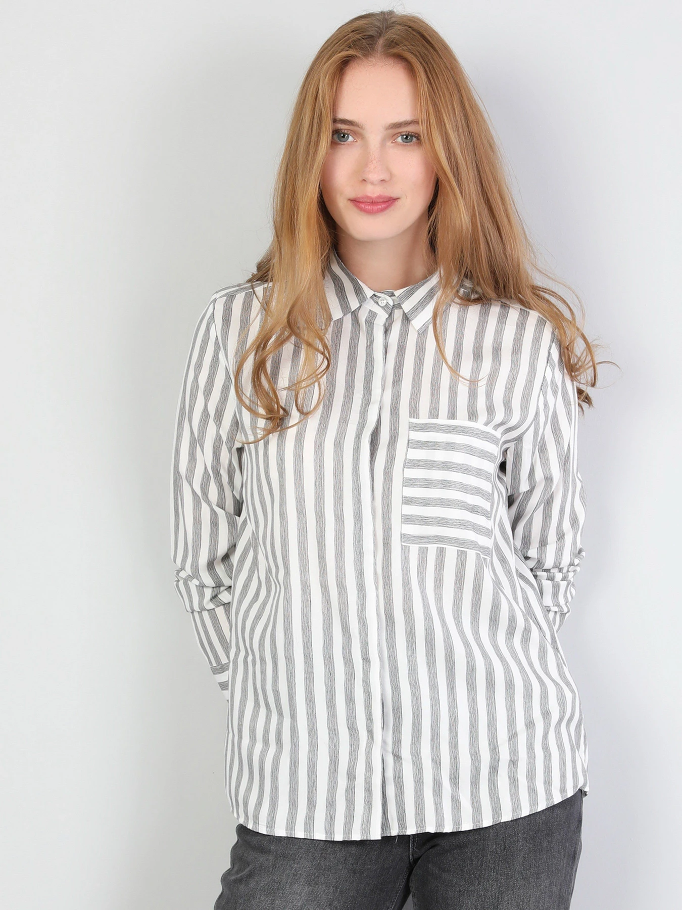 Рубашки Colin’s модель CL1044552WHT Рубашки Colin’s модель CL1044552WHT Фото
