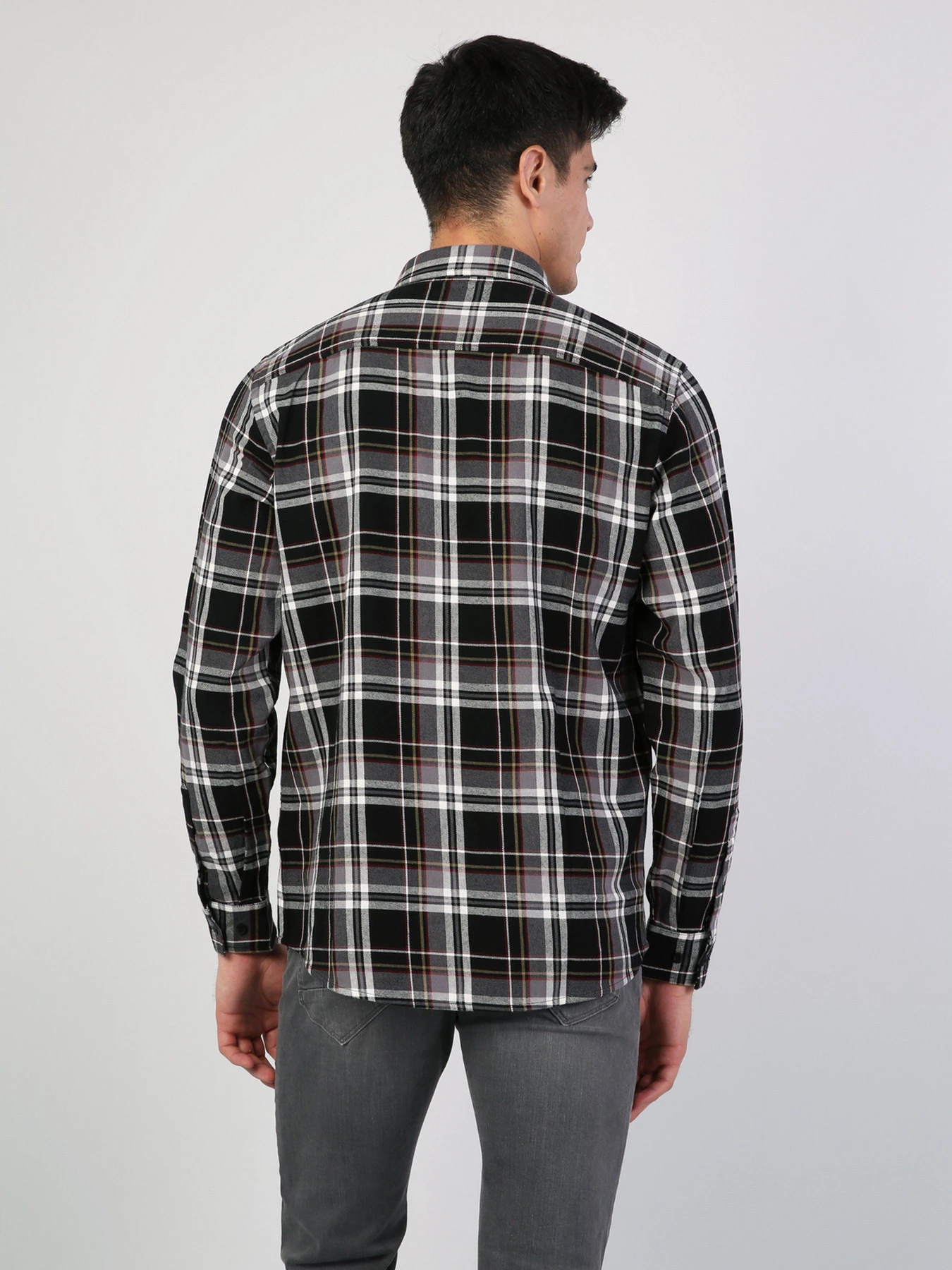 Рубашки Colin’s модель CL1044771BLK Рубашки Colin’s модель CL1044771BLK Фото