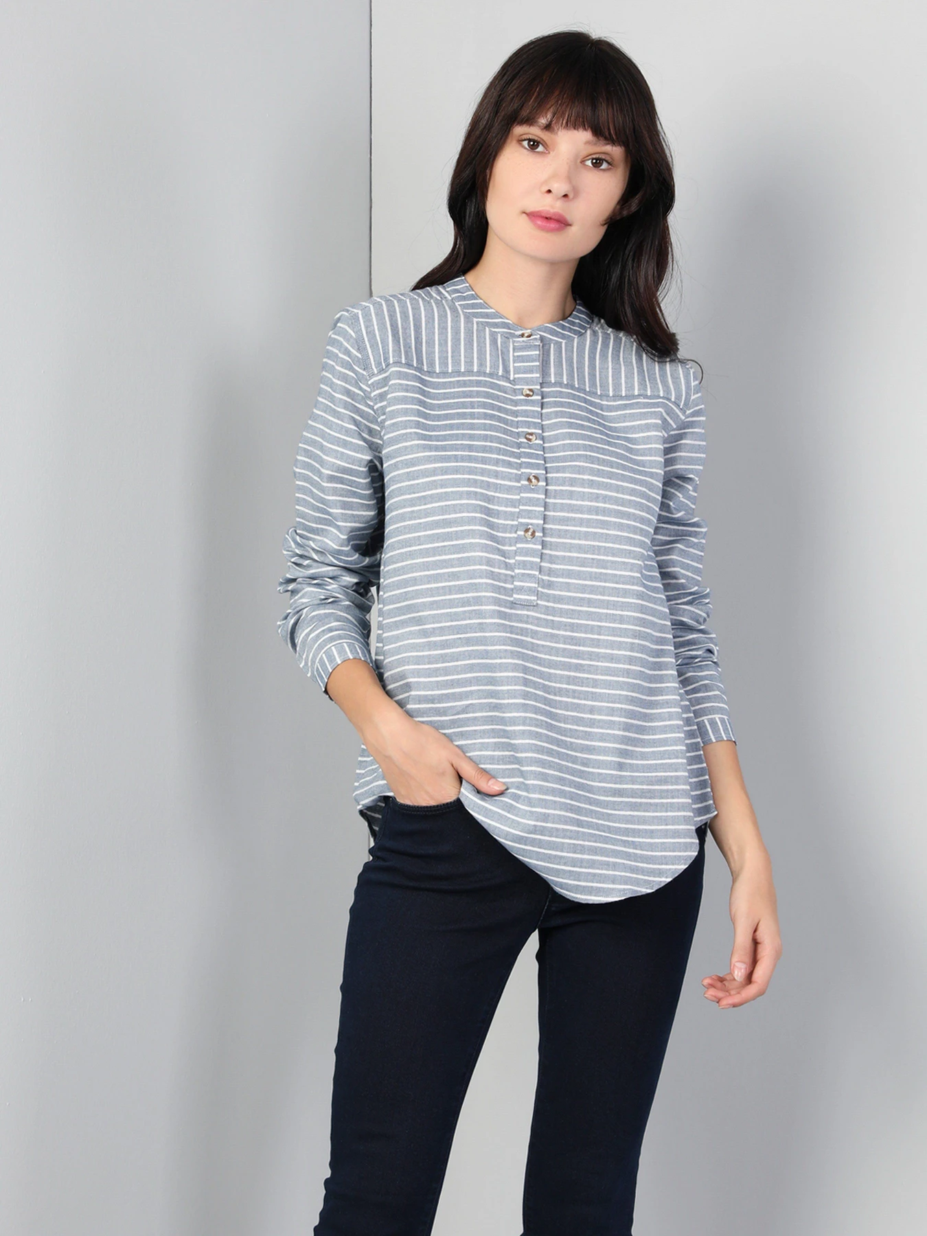 Рубашки Colin’s модель CL1044789BLI Рубашки Colin’s модель CL1044789BLI Фото