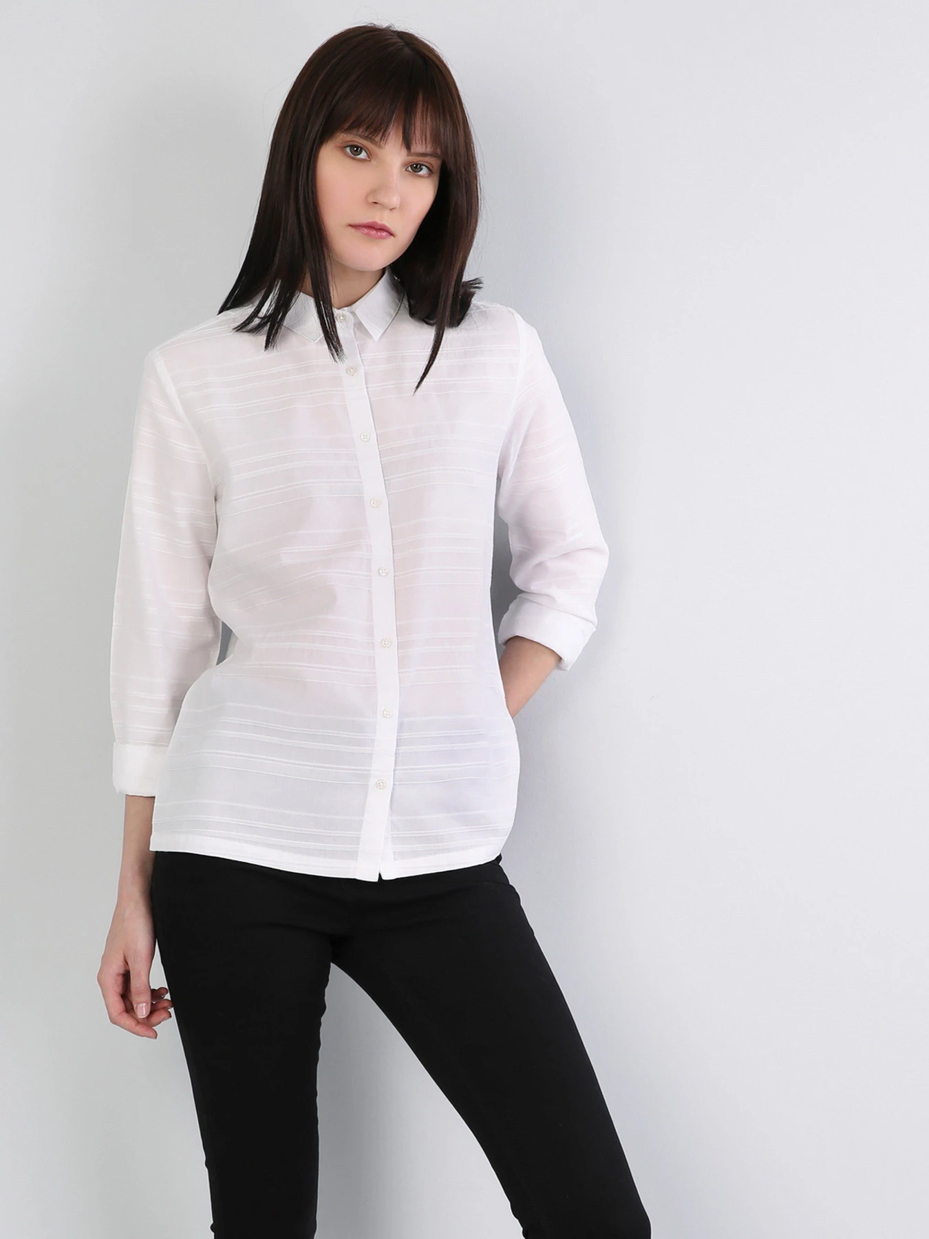 Рубашки Colin’s модель CL1045098WHT Рубашки Colin’s модель CL1045098WHT Фото