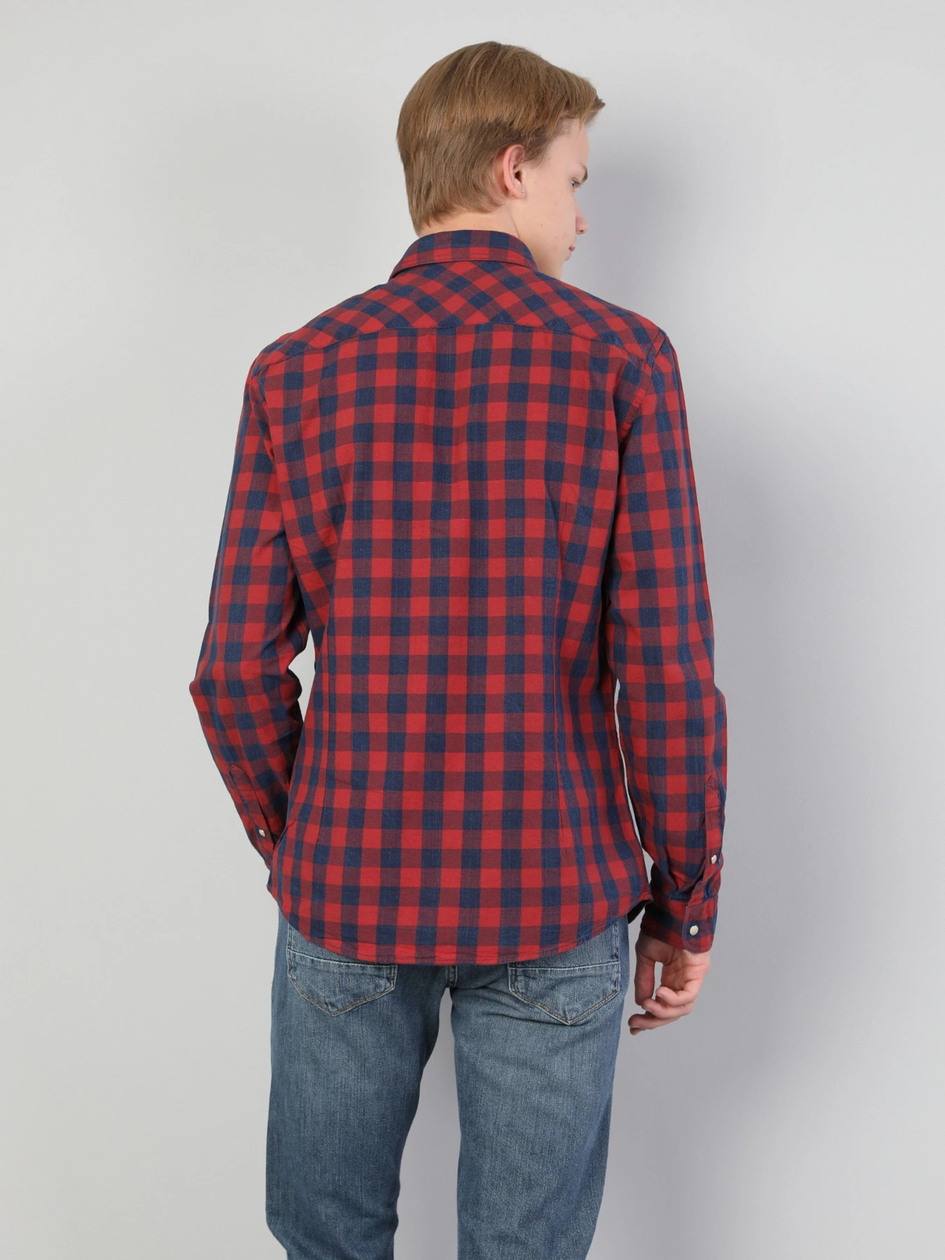 Рубашки Colin’s модель CL1046881RED Рубашки Colin’s модель CL1046881RED Фото