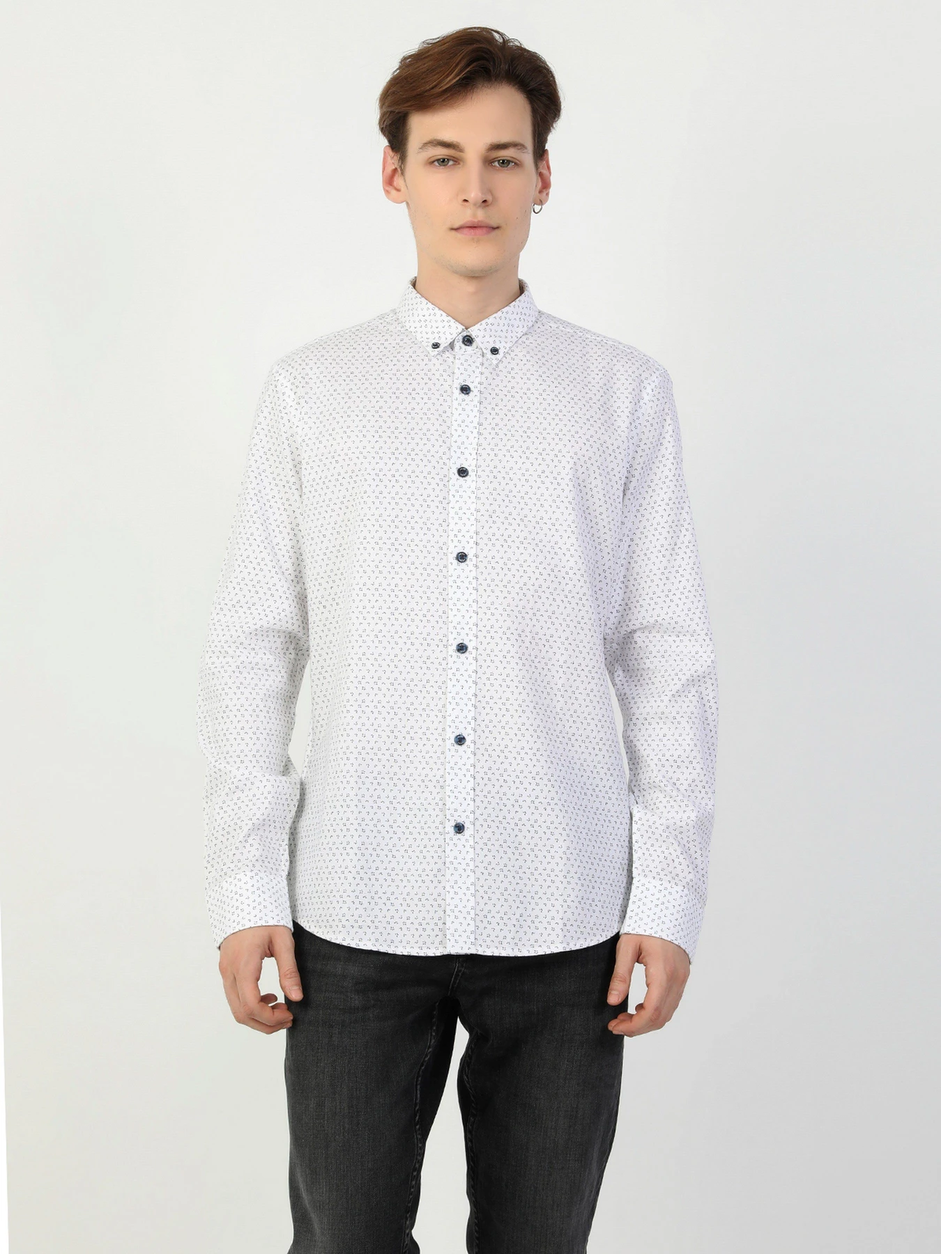 Рубашки Colin’s модель CL1047136WHT Рубашки Colin’s модель CL1047136WHT Фото