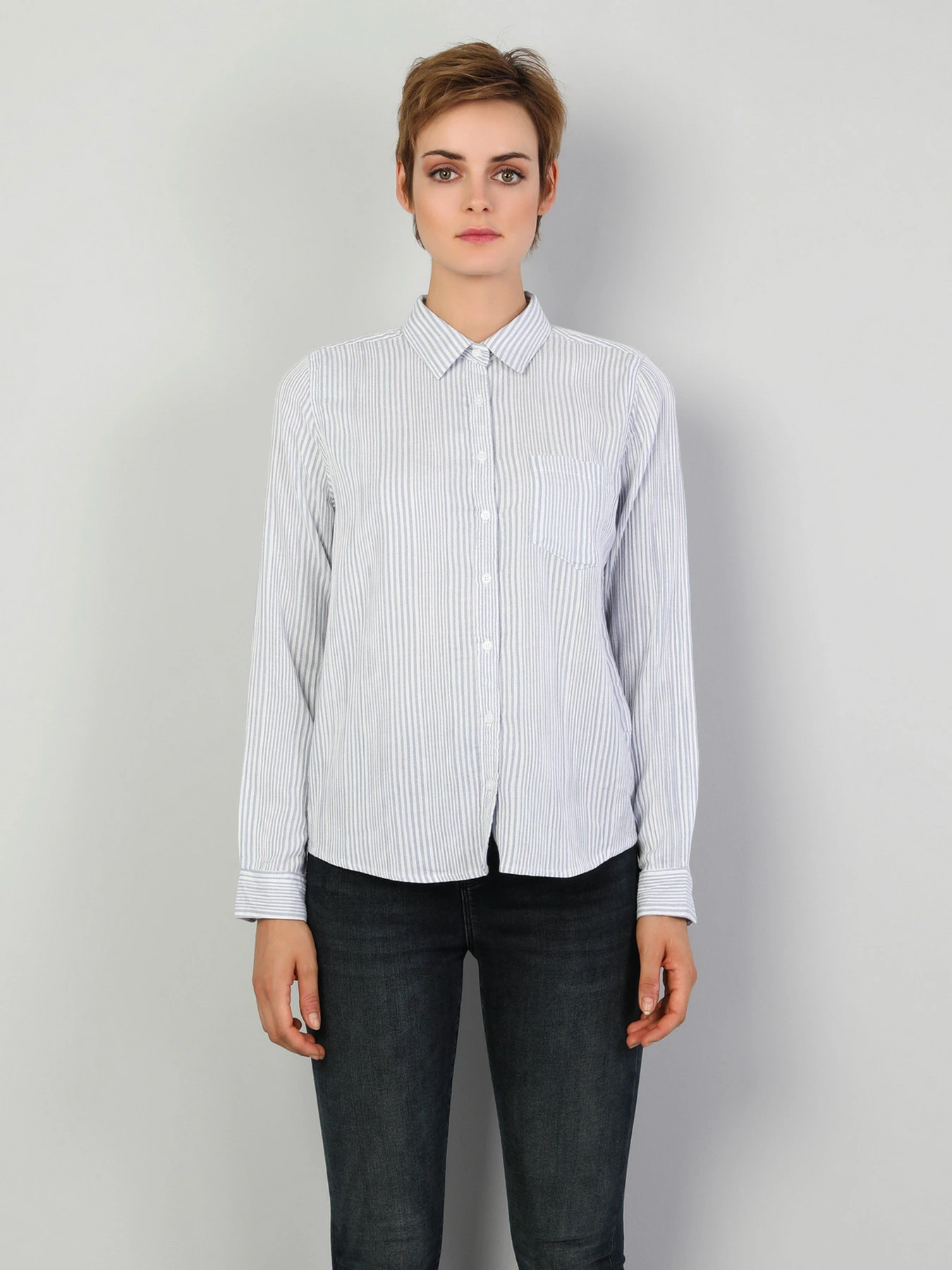 Сорочки Colin’s модель CL1047153BLE Сорочки Colin’s модель CL1047153BLE Фото