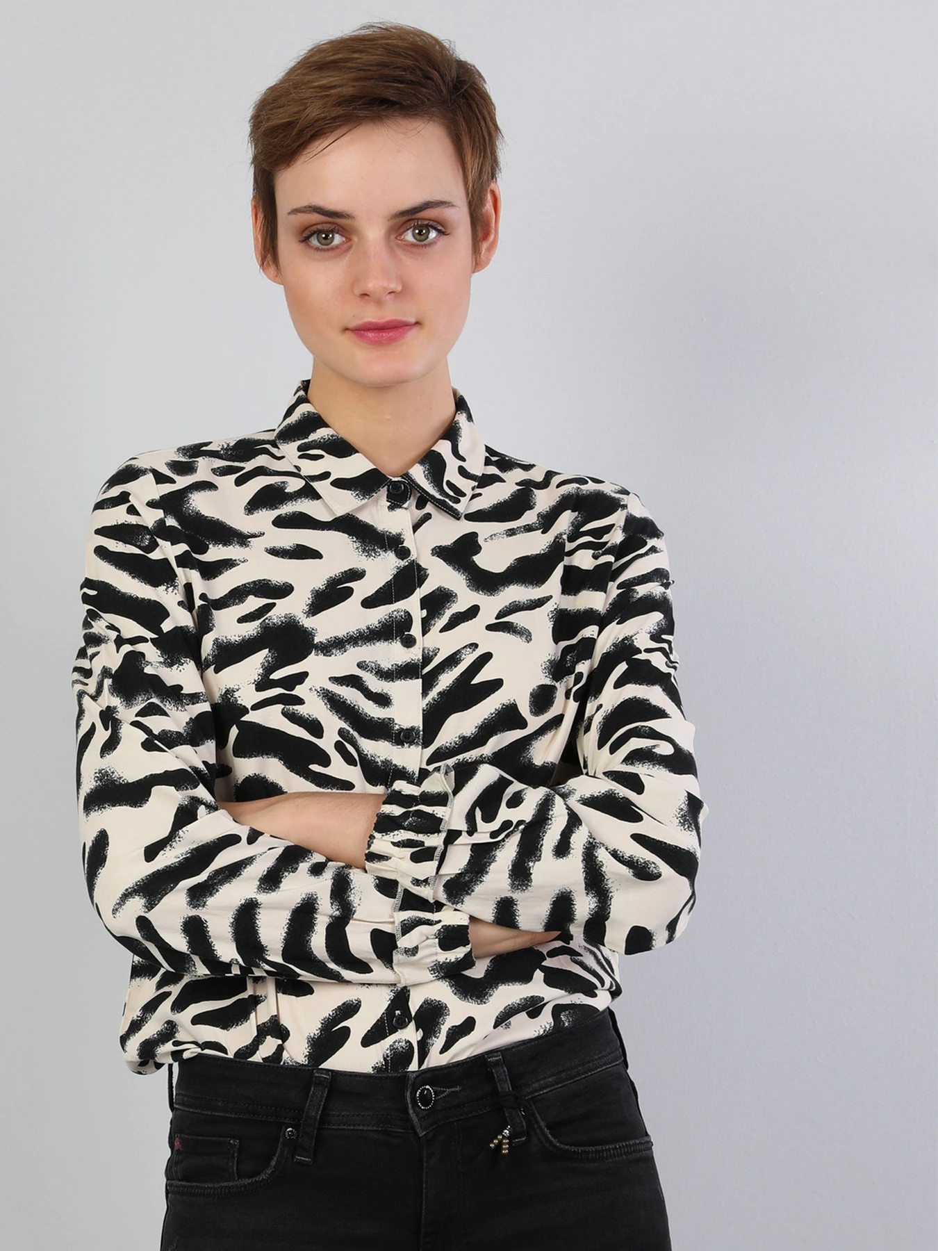 Сорочки Colin’s модель CL1047606OFW Сорочки Colin’s модель CL1047606OFW Фото