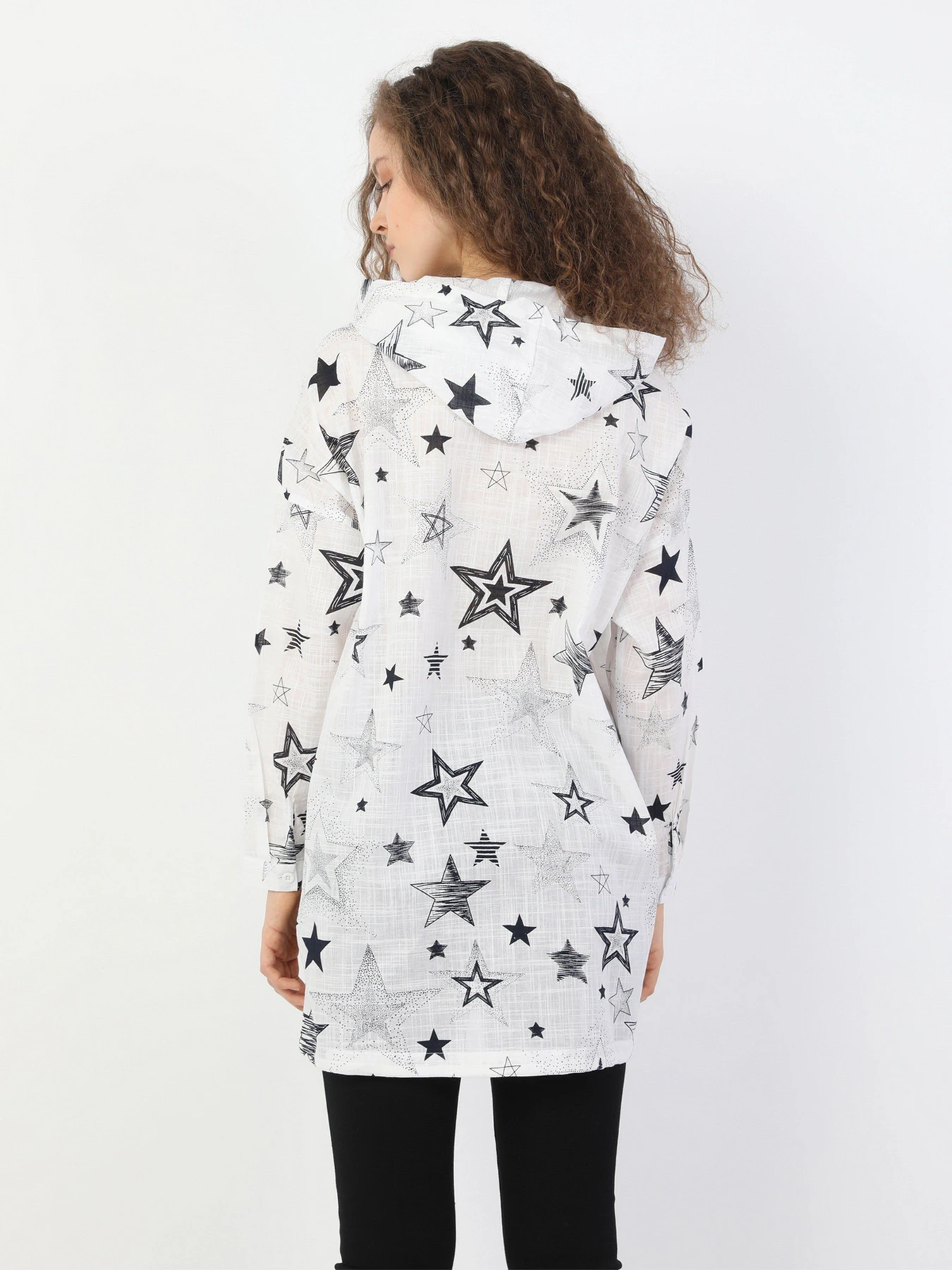 Рубашки Colin’s модель CL1048399WHT Рубашки Colin’s модель CL1048399WHT Фото