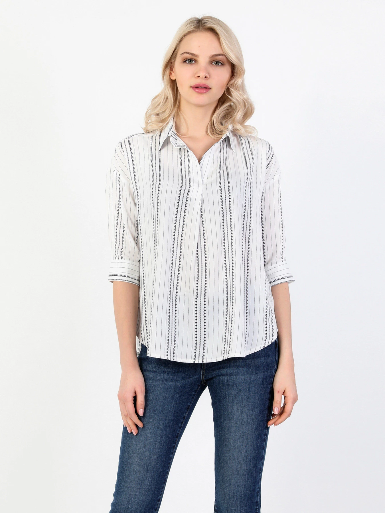 Сорочки Colin’s модель CL1048407OFW Фото