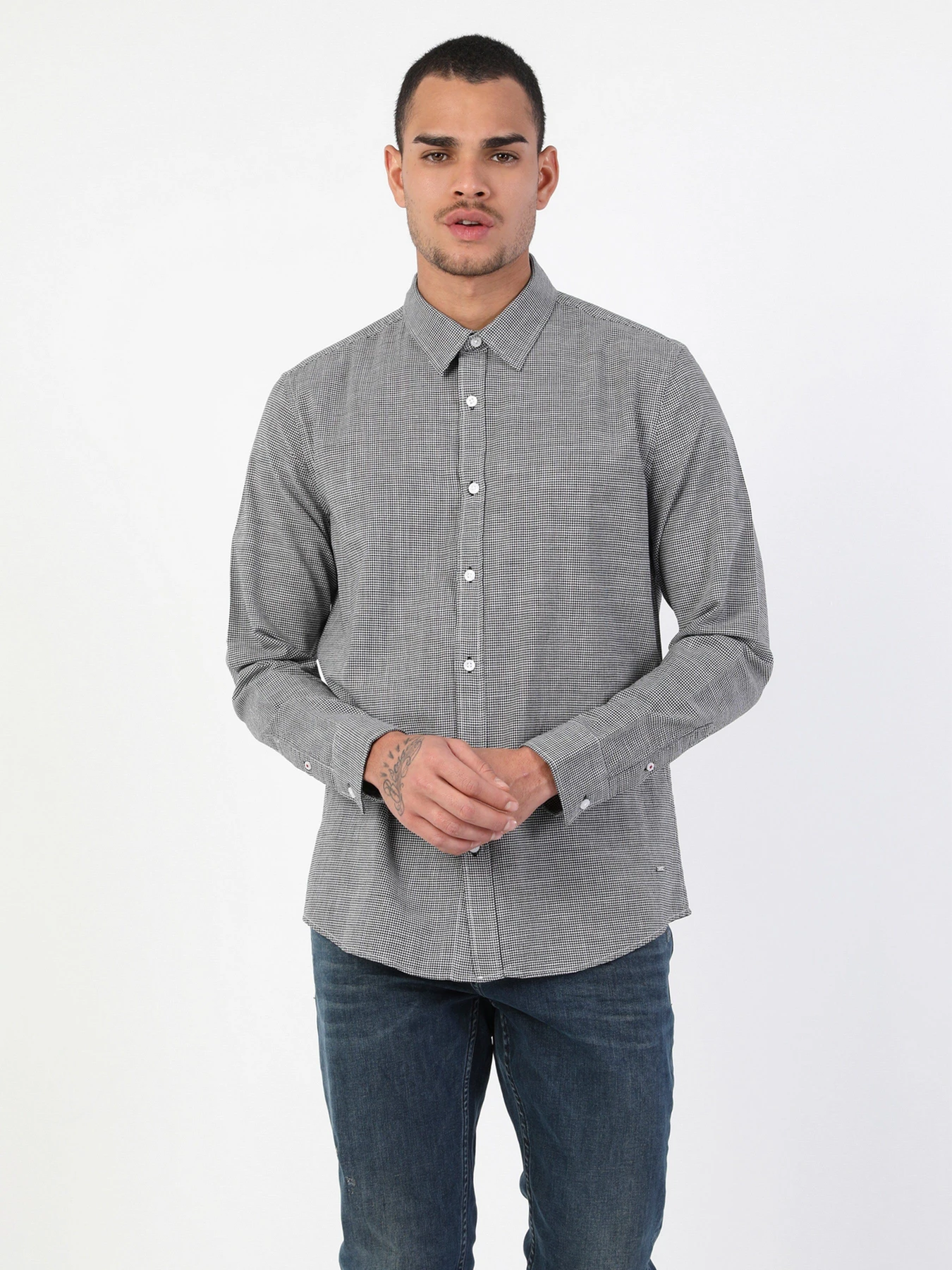Рубашки Colin’s модель CL1048510BLK Рубашки Colin’s модель CL1048510BLK Фото