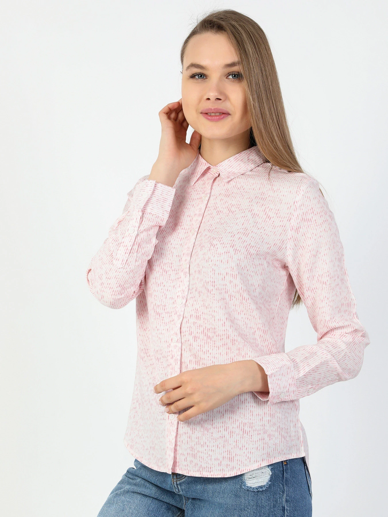 Сорочки Colin’s модель CL1048900CRL Сорочки Colin’s модель CL1048900CRL Фото