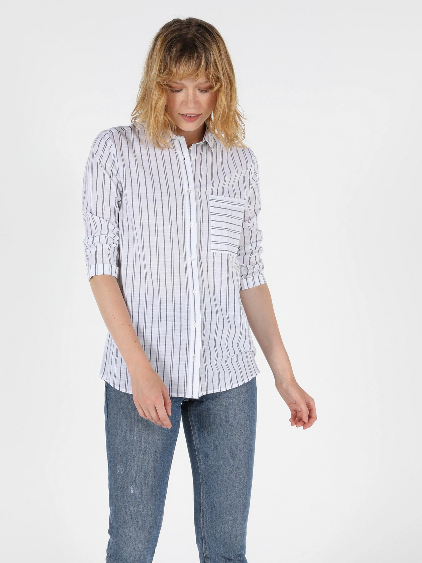 Рубашки Colin’s модель CL1048936WHT Рубашки Colin’s модель CL1048936WHT Фото
