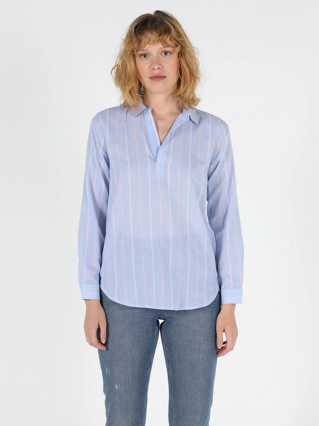 Сорочки Colin’s модель CL1049228BLE Сорочки Colin’s модель CL1049228BLE Фото