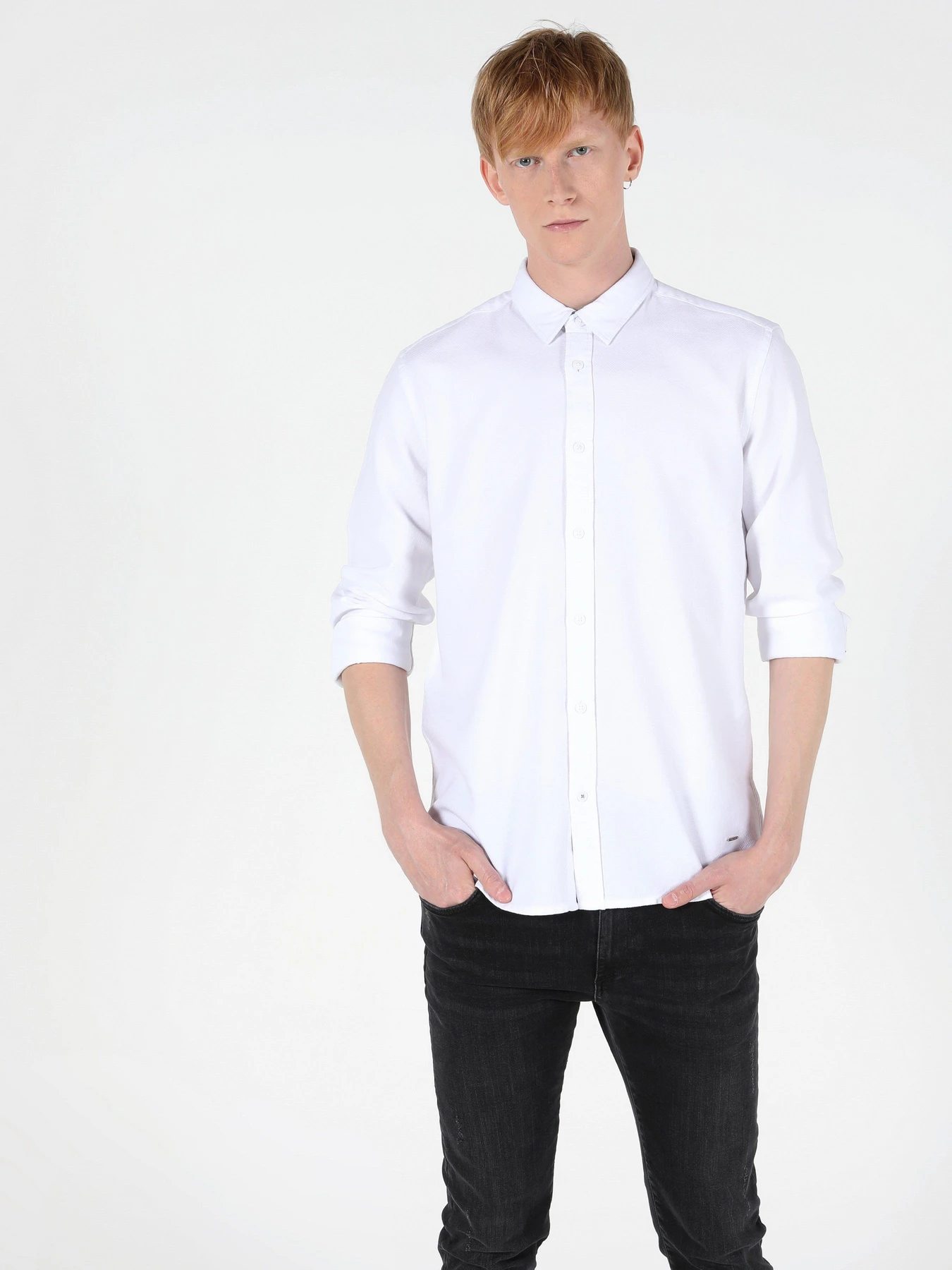 Рубашки Colin’s модель CL1050122WHT Рубашки Colin’s модель CL1050122WHT Фото