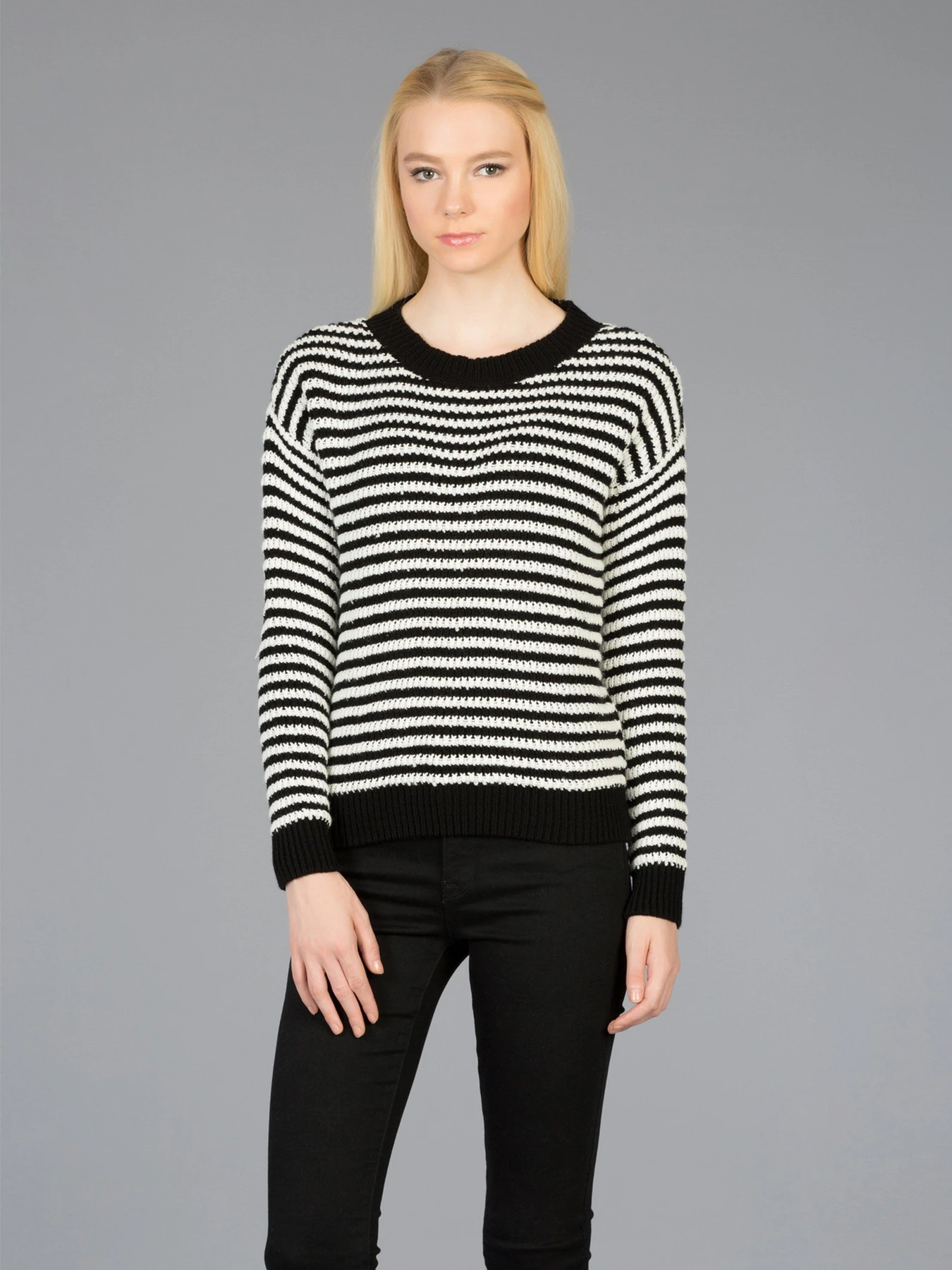 Свитры и кардиганы Colin’s модель CL1025819BLK Фото