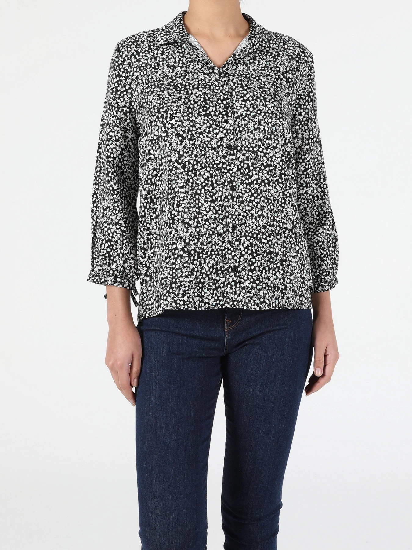 Сорочки Colin’s модель CL1052502BLK Фото