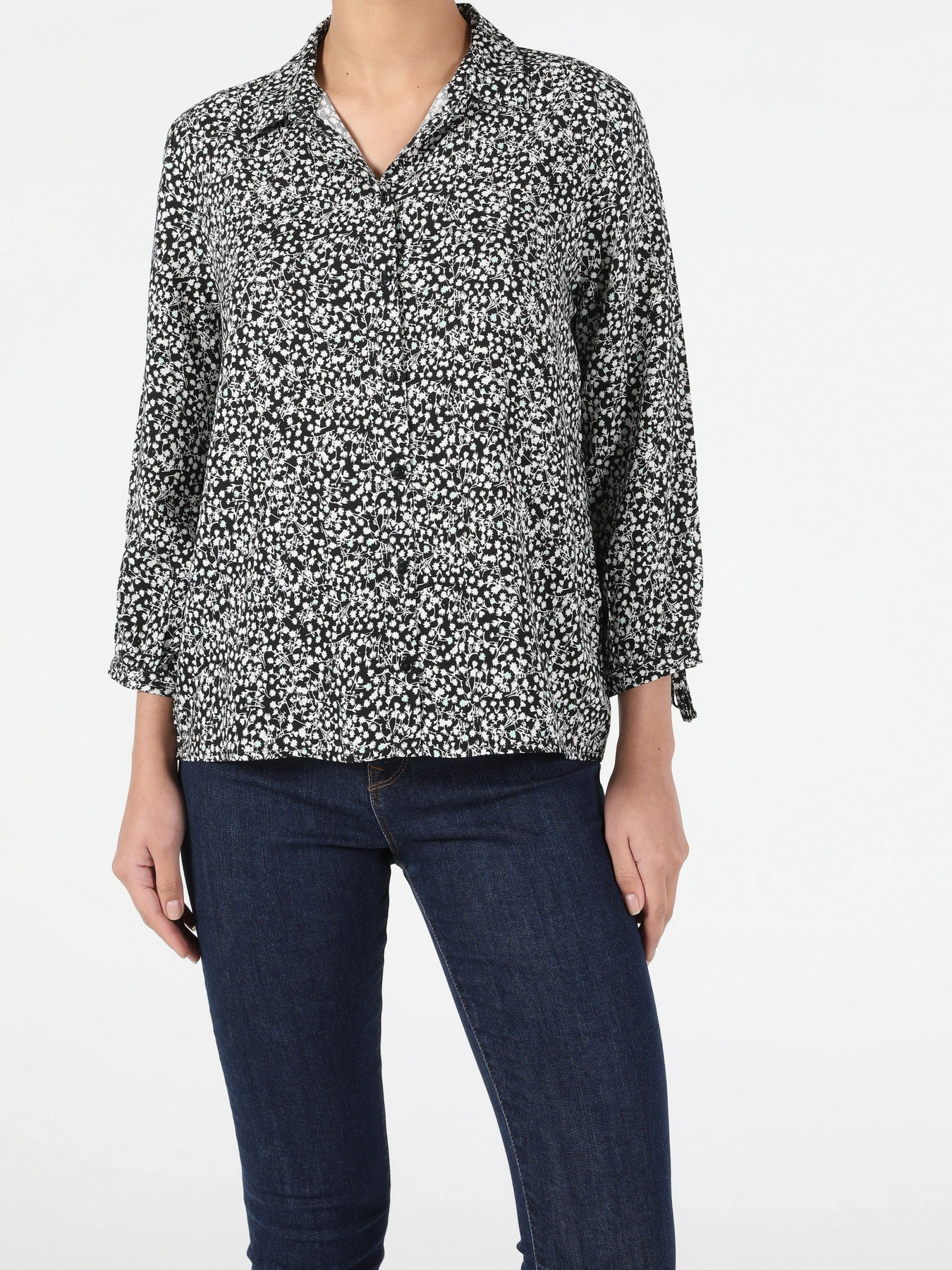 Сорочки Colin’s модель CL1052502BLK Фото