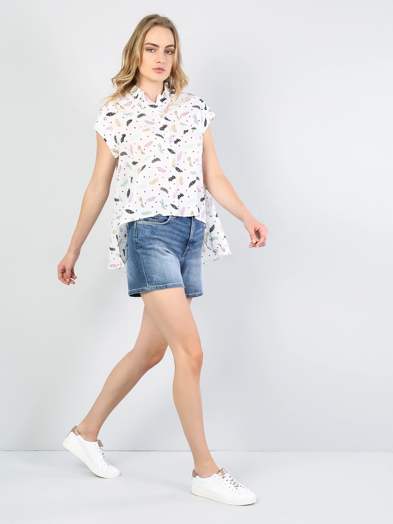 Сорочки Colin’s модель CL1040400WHT Фото