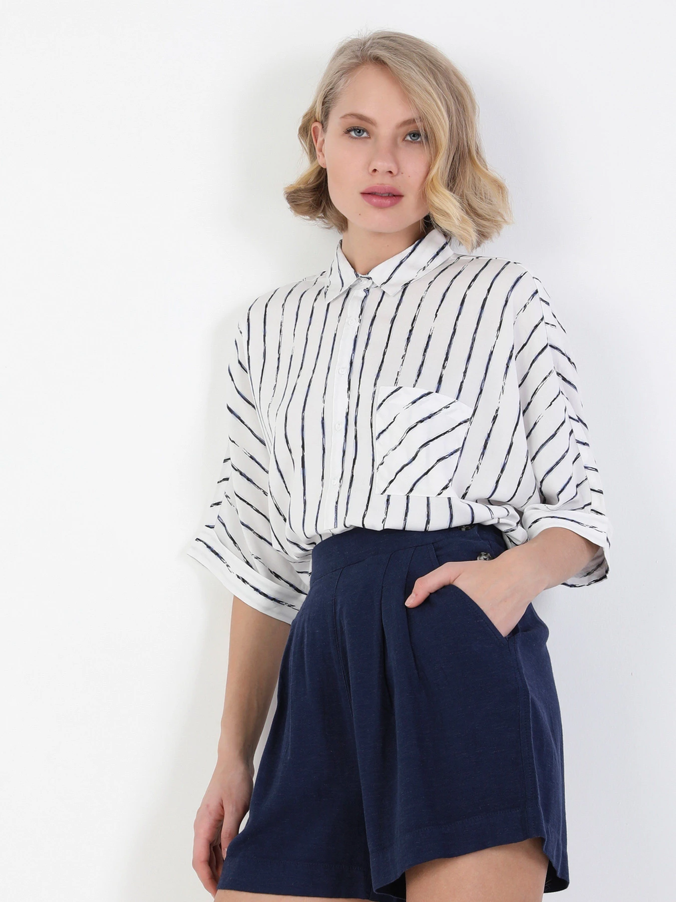 Сорочки Colin’s модель CL1048896WHT Фото