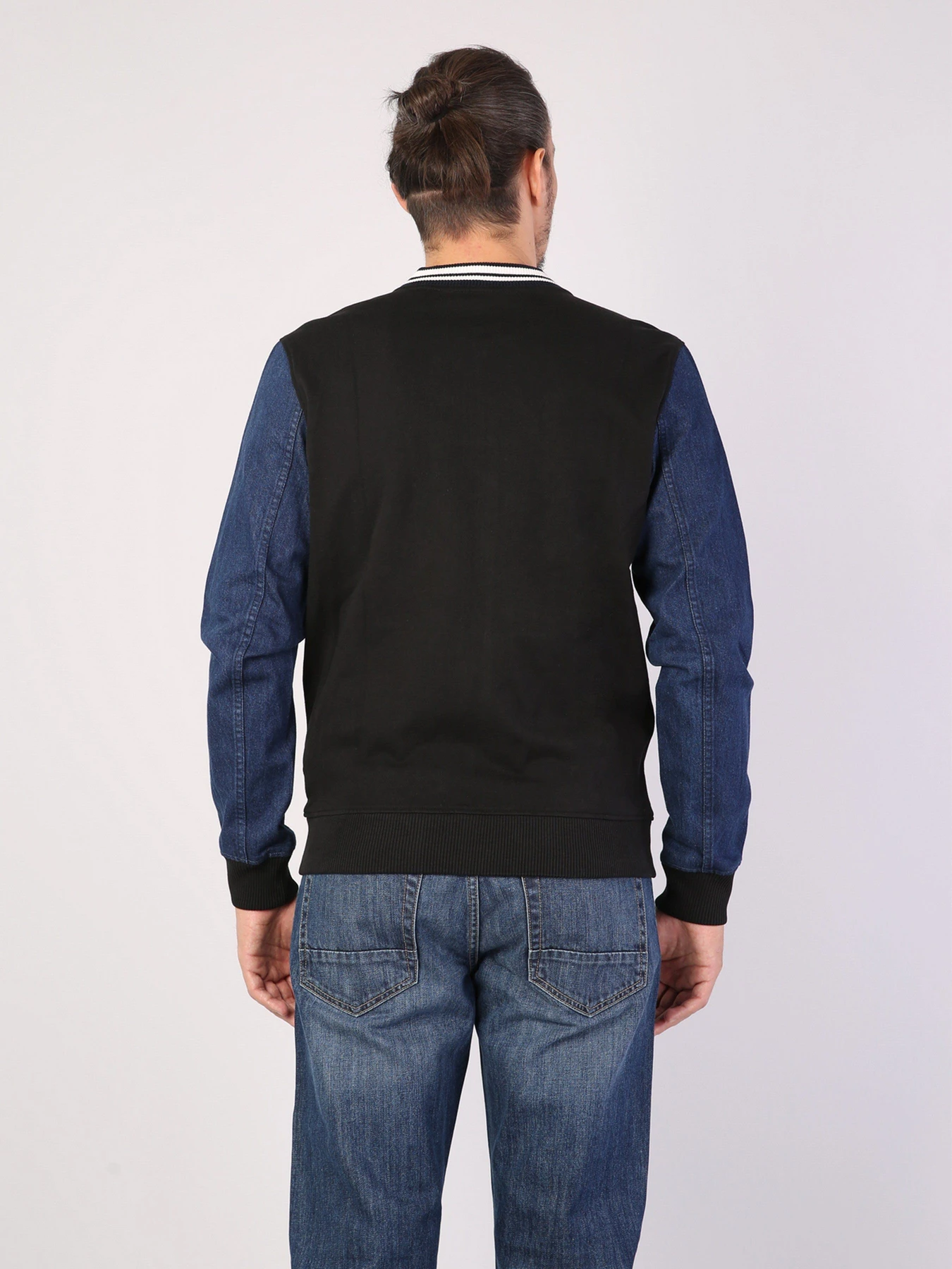 Худи и свитшоты Colin’s модель CL1035095BLK Худи и свитшоты Colin’s модель CL1035095BLK Фото