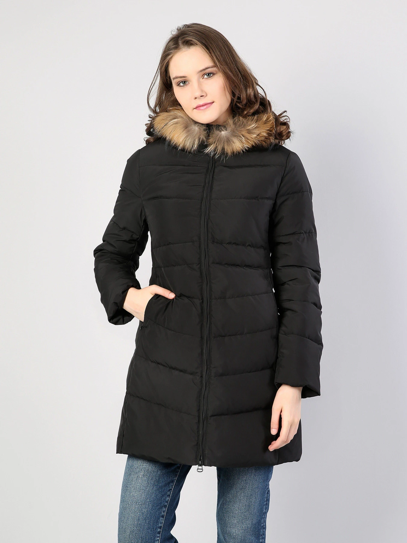 Куртки и дубленки Colin’s модель CL1036140BLK Куртки и дубленки Colin’s модель CL1036140BLK Фото