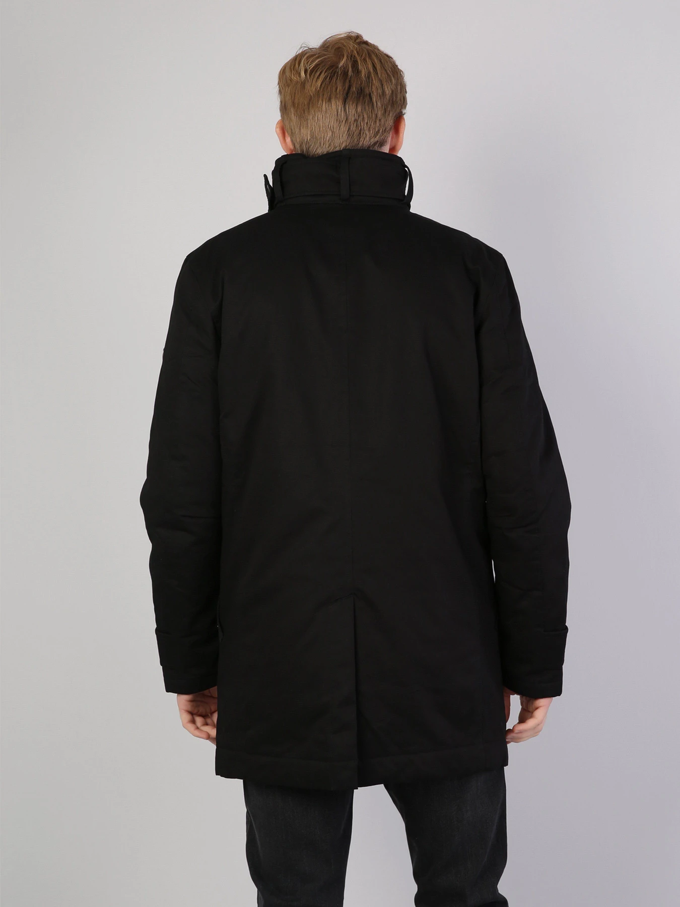 Пальто и плащи Colin’s модель CL1041257BLK Пальто и плащи Colin’s модель CL1041257BLK Фото