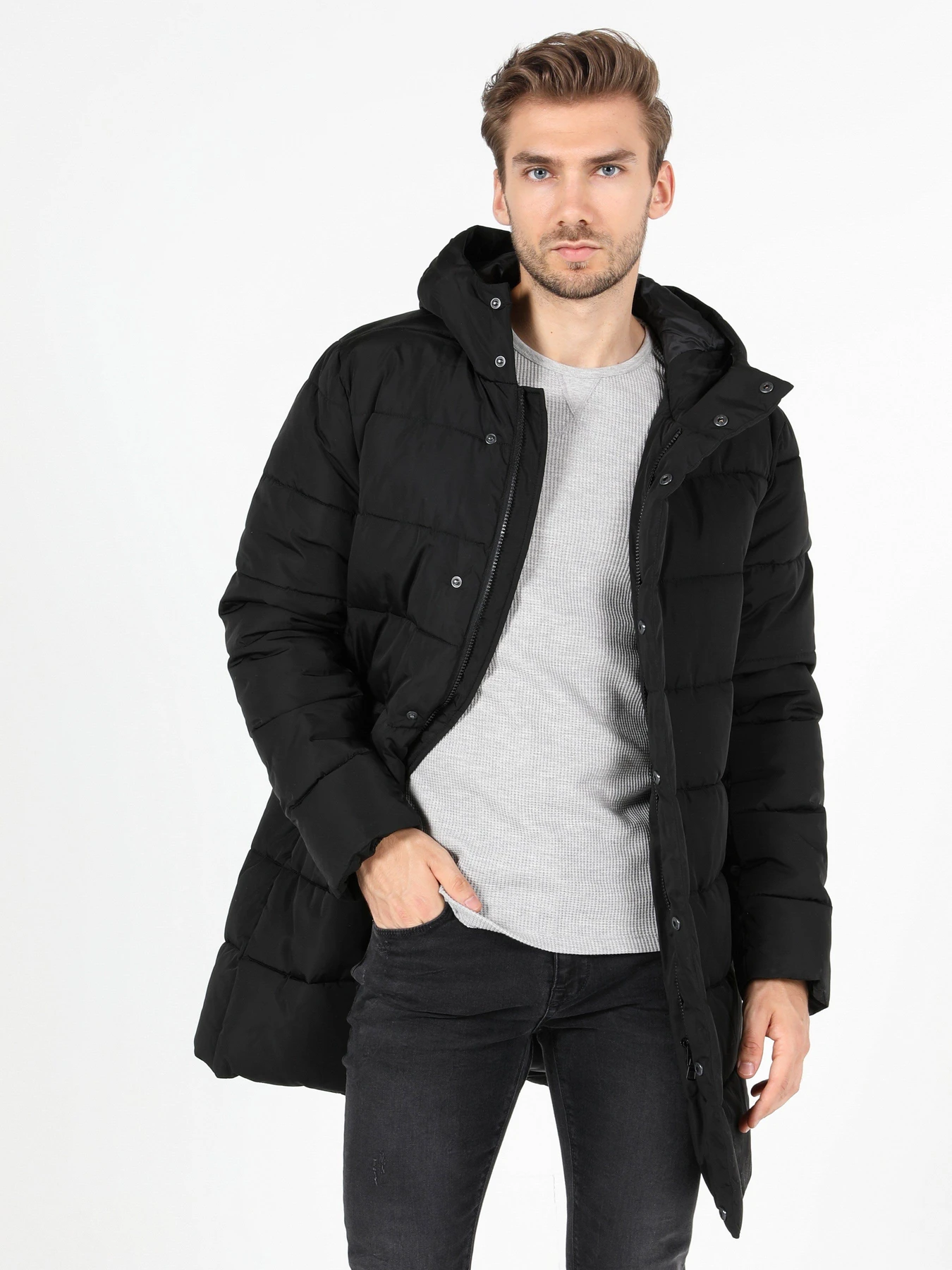 Куртки и дубленки Colin’s модель CL1047519BLK Фото