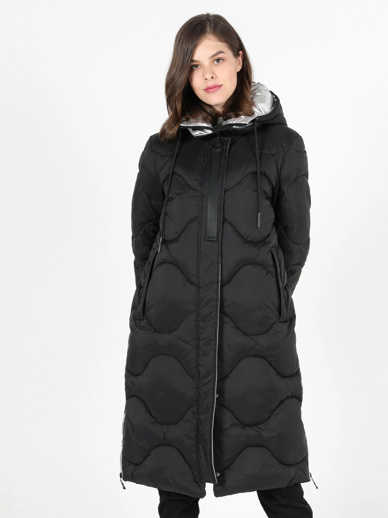 Пальто и плащи Colin’s модель CL1051076BLK Пальто и плащи Colin’s модель CL1051076BLK Фото
