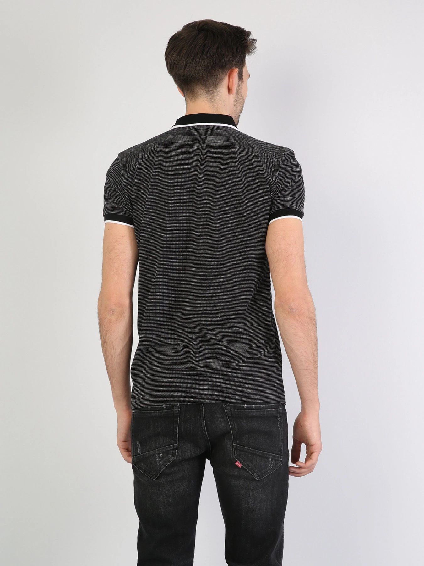 Футболки и поло Colin’s модель CL1041860BLK Футболки и поло Colin’s модель CL1041860BLK Фото