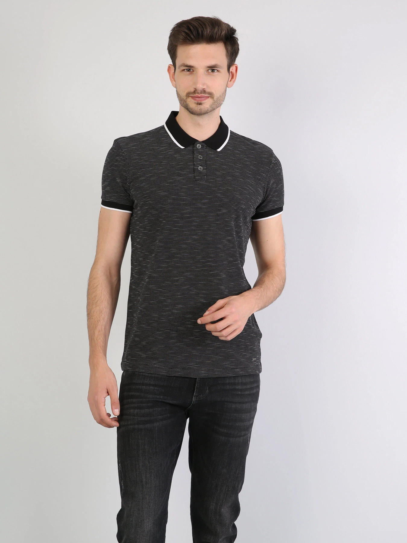 Футболки и поло Colin’s модель CL1041860BLK Футболки и поло Colin’s модель CL1041860BLK Фото