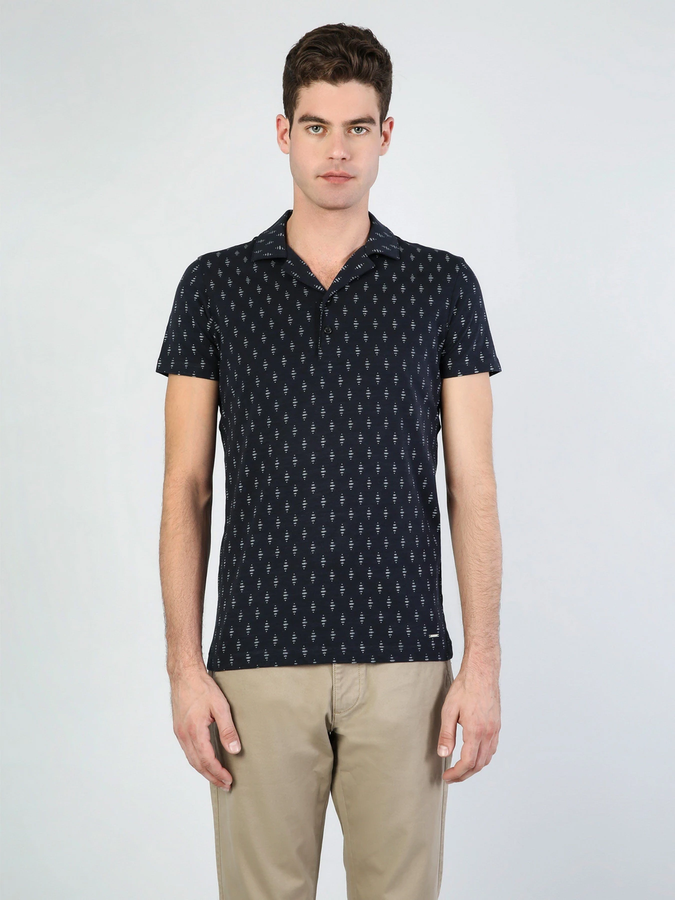 Футболки и поло Colin’s модель CL1043605BLK Футболки и поло Colin’s модель CL1043605BLK Фото