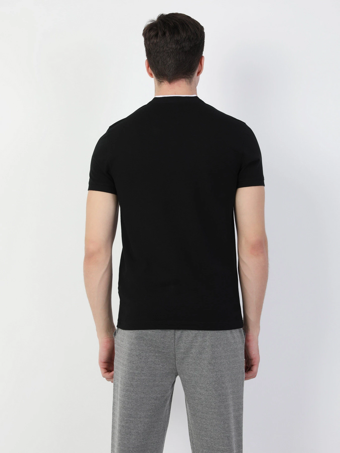 Футболки і поло Colin’s модель CL1046510BLK Футболки і поло Colin’s модель CL1046510BLK Фото