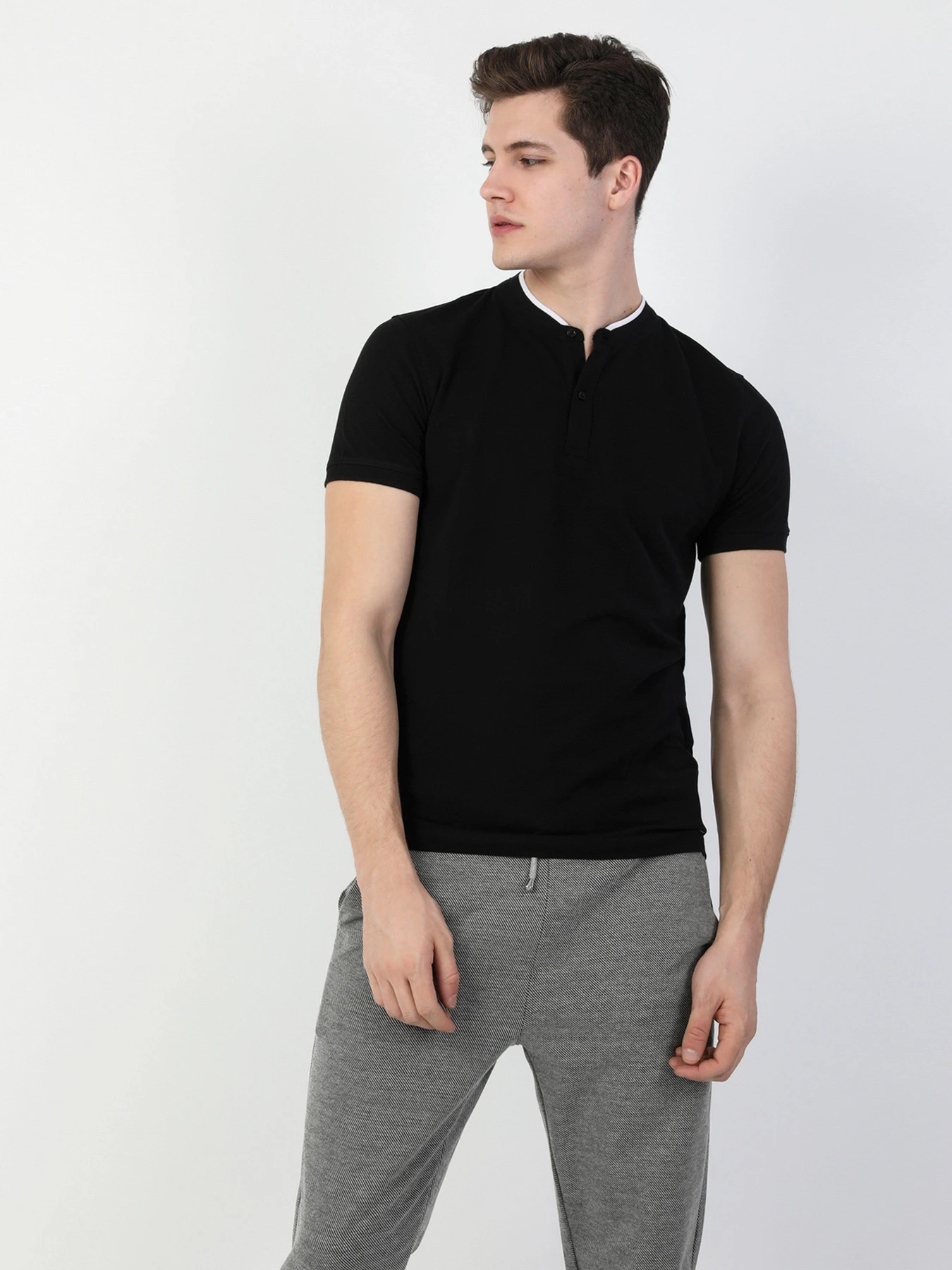 Футболки і поло Colin’s модель CL1046510BLK Футболки і поло Colin’s модель CL1046510BLK Фото