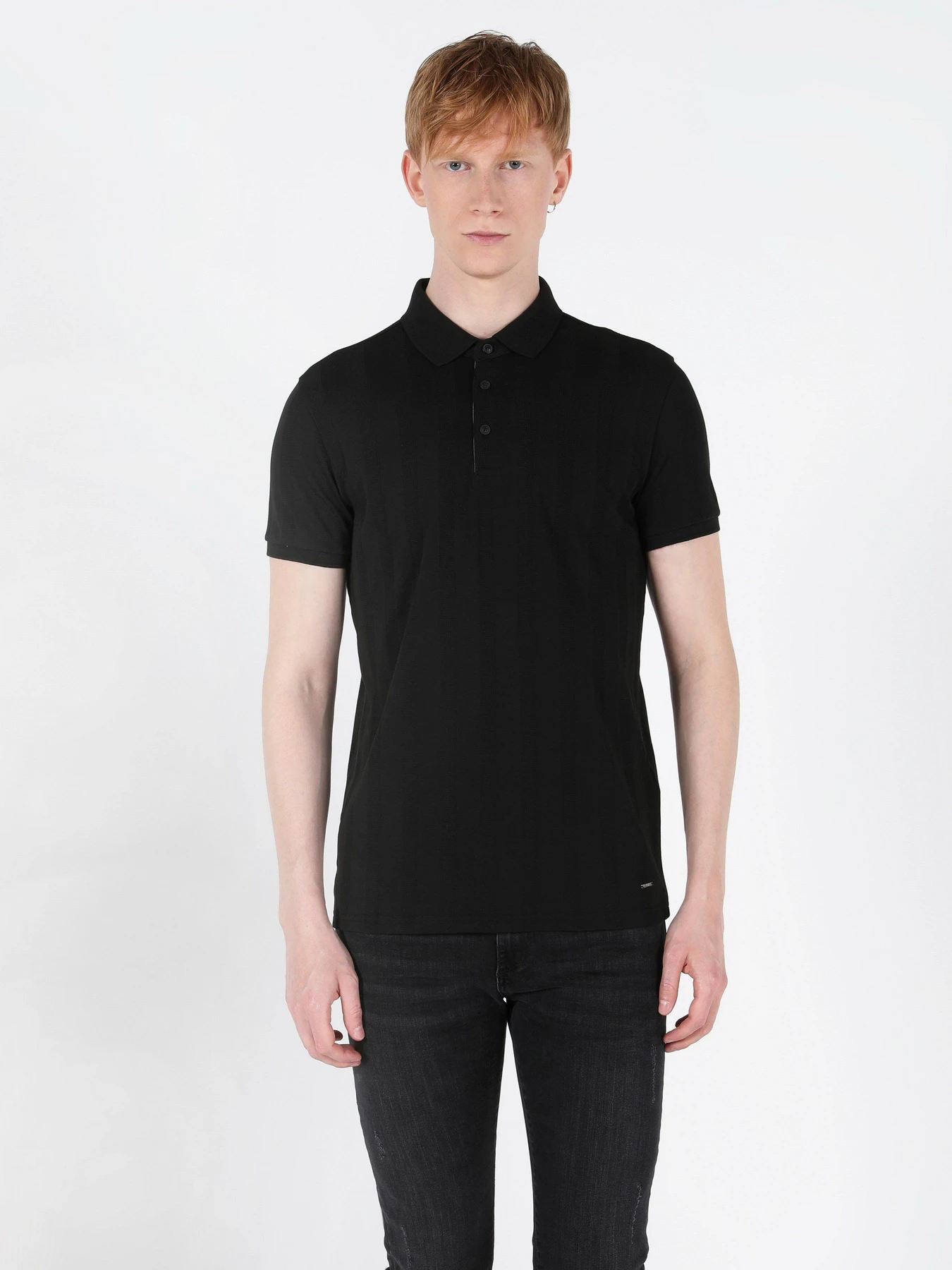 Футболки и поло Colin’s модель CL1046519BLK Футболки и поло Colin’s модель CL1046519BLK Фото