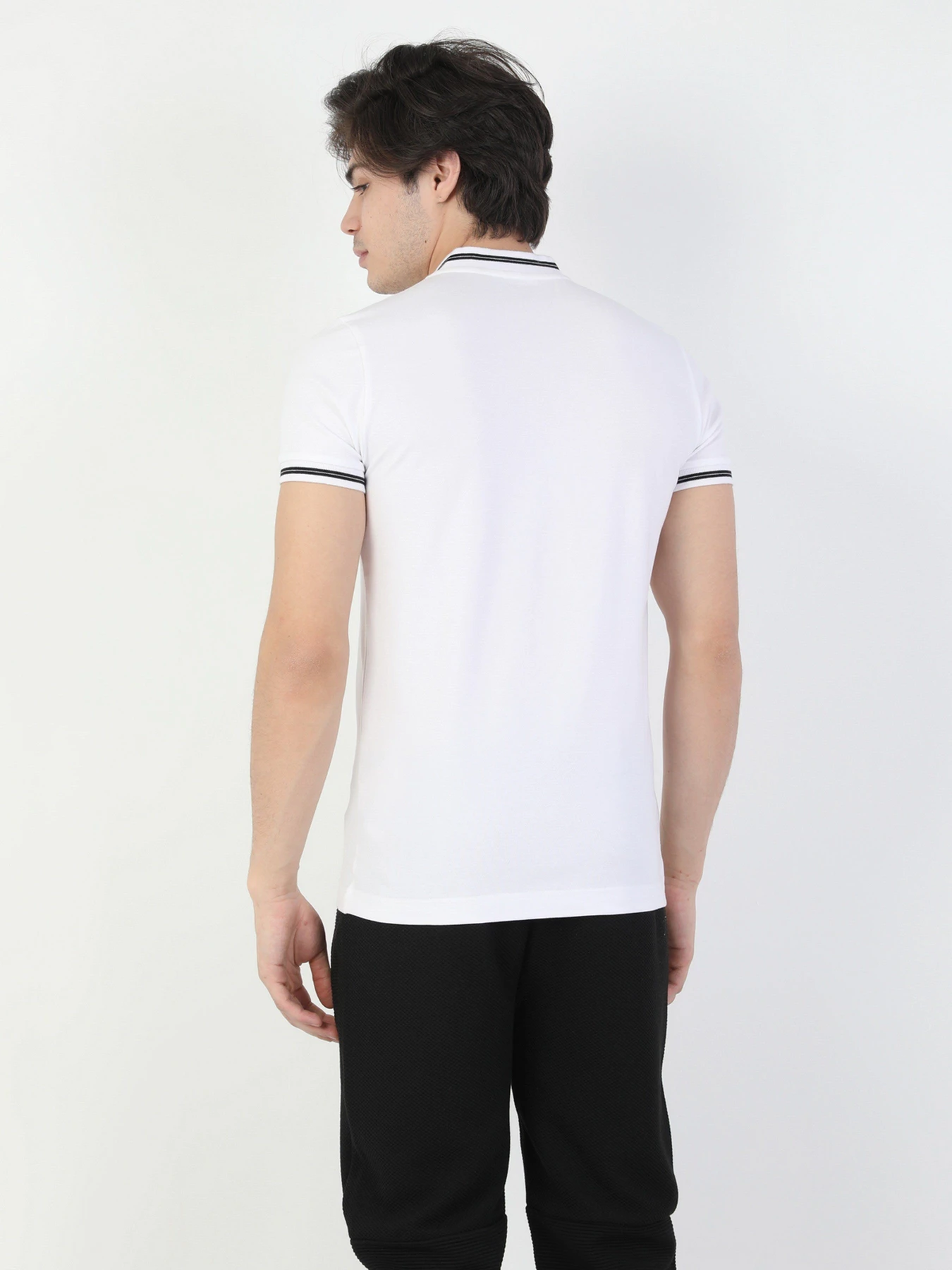 Футболки і поло Colin’s модель CL1047572WHT Футболки і поло Colin’s модель CL1047572WHT Фото